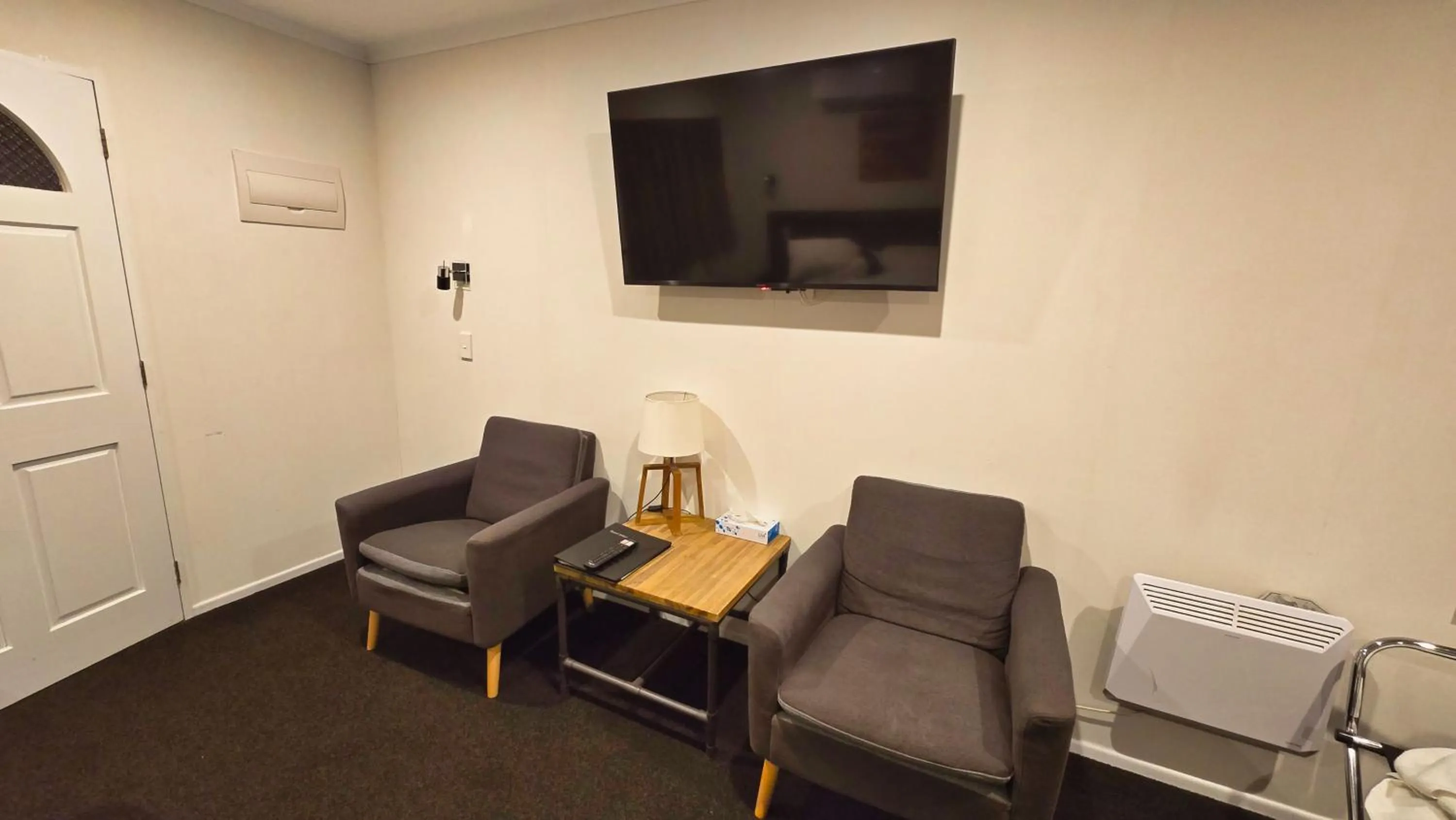 TV and multimedia in Carramar Motor Inn