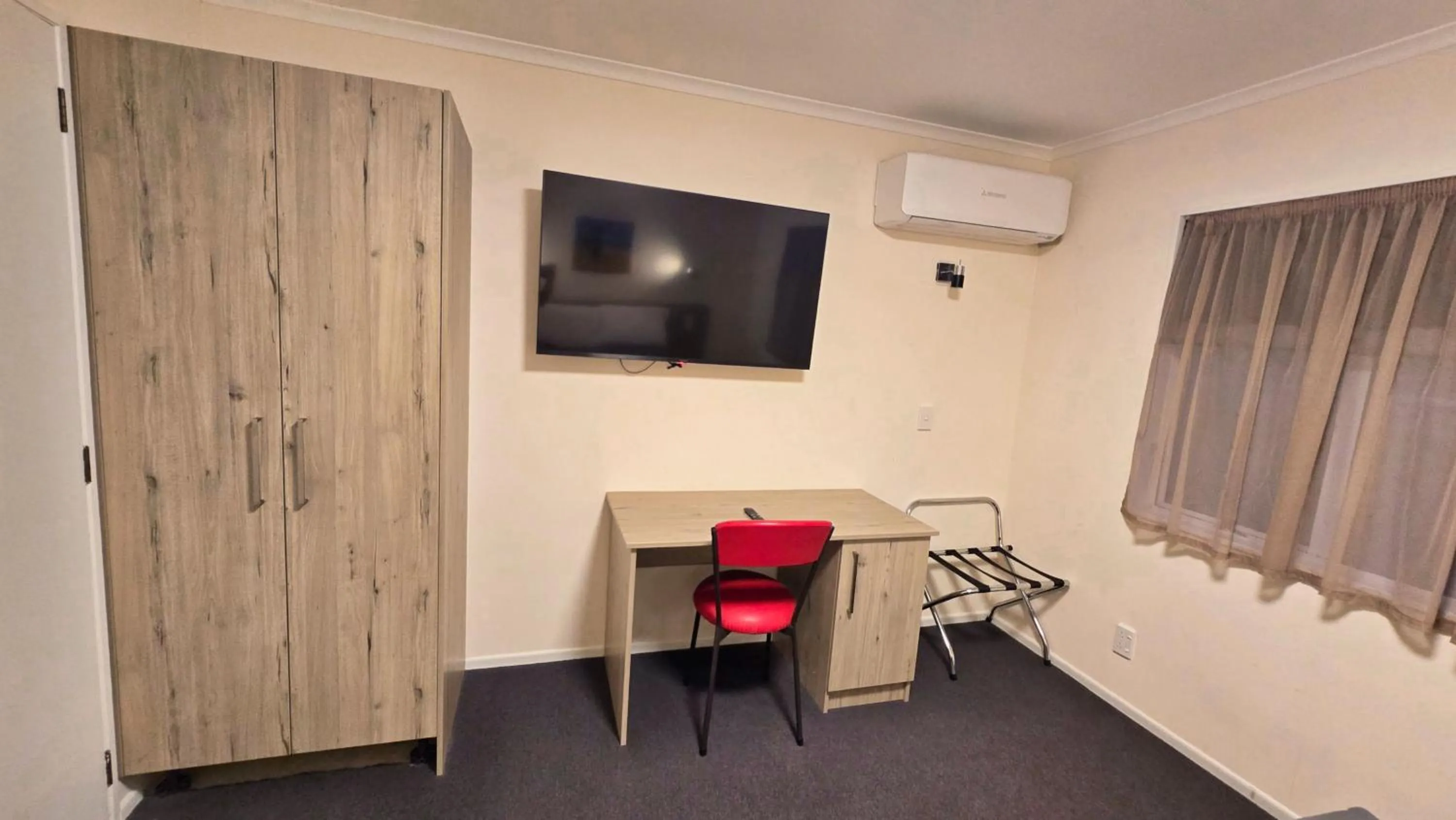 TV and multimedia in Carramar Motor Inn