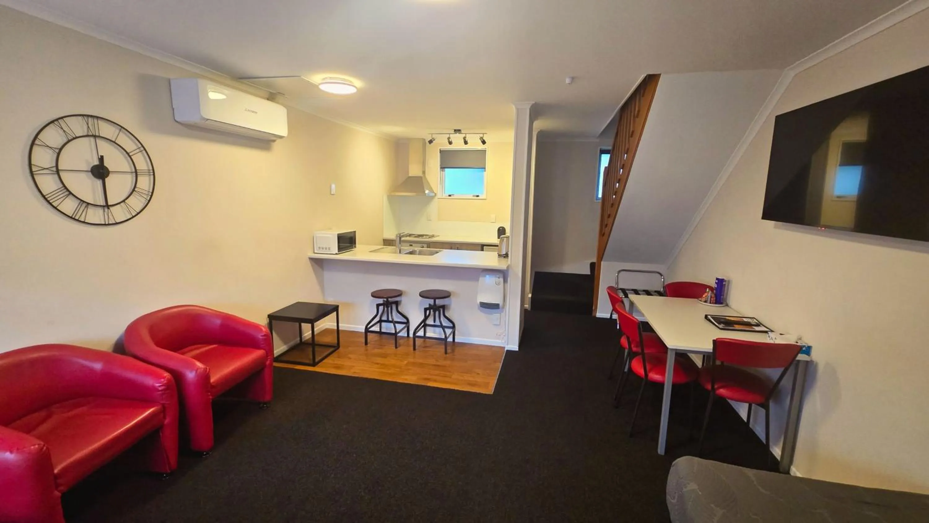 TV and multimedia in Carramar Motor Inn