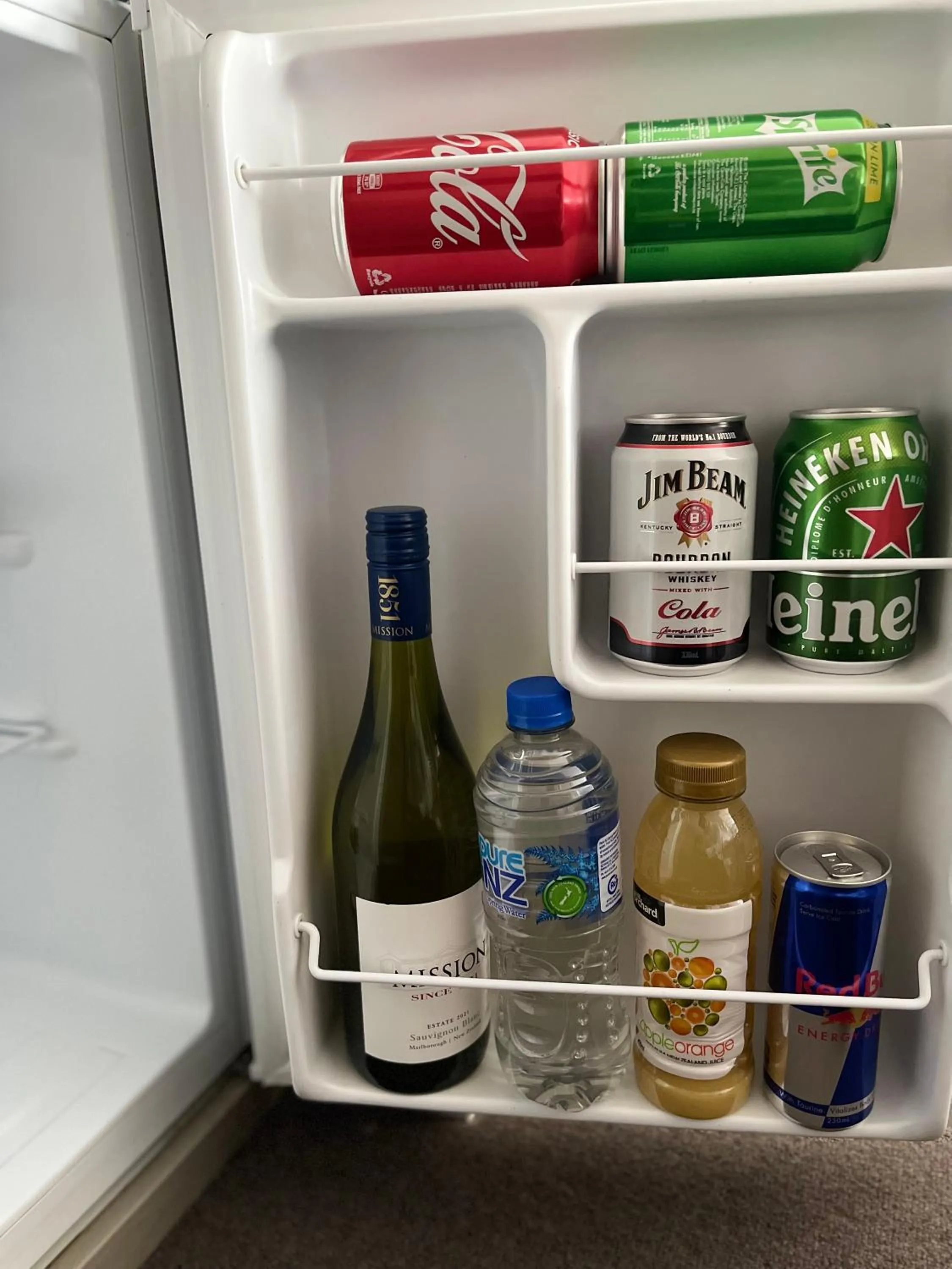 Two-Bedroom Apartment in Carramar Motor Inn