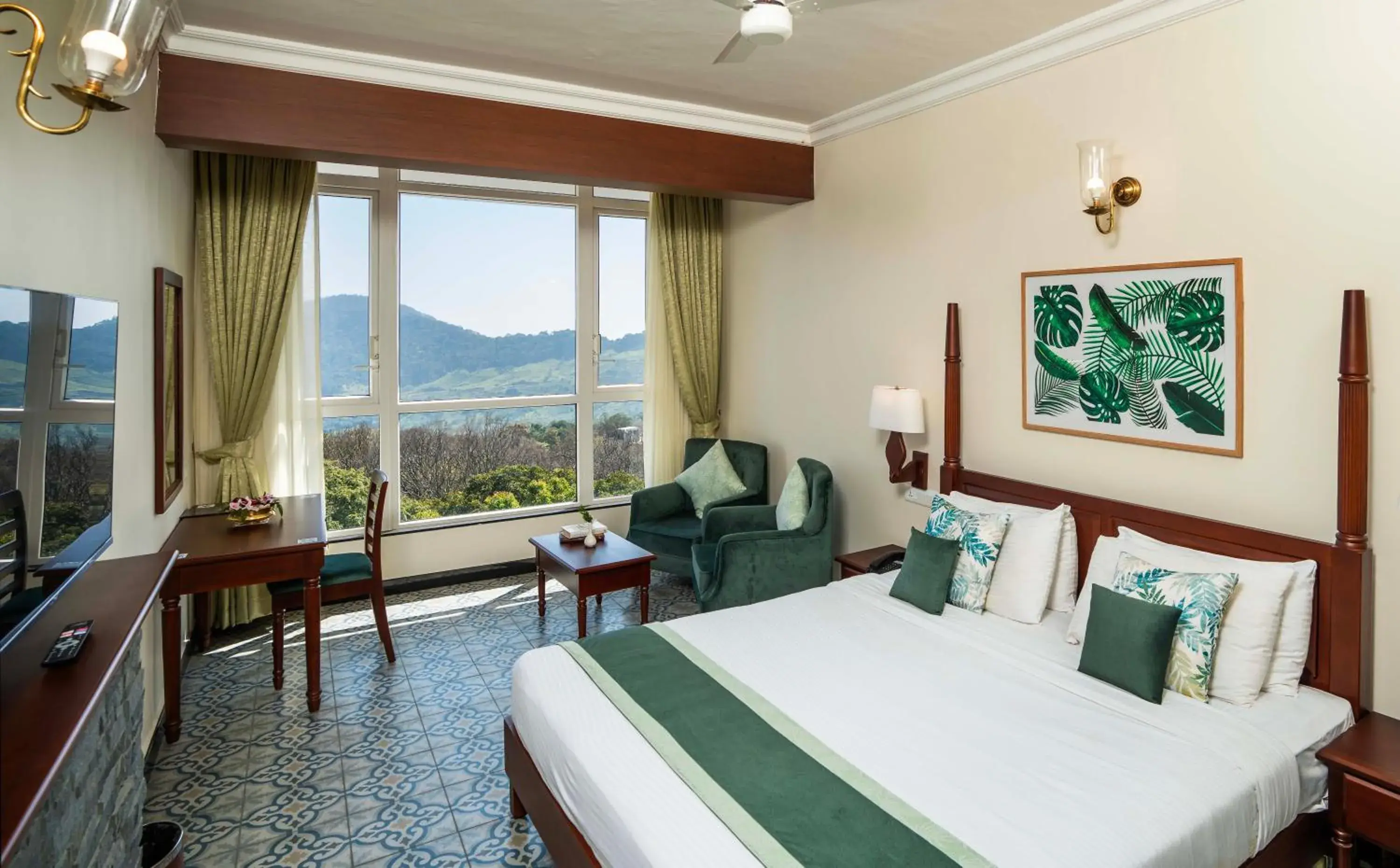 Deluxe Double or Twin Room with Mountain View in Fort Munnar Deluxe Double or Twin Room with Mountain View in Fort Munnar