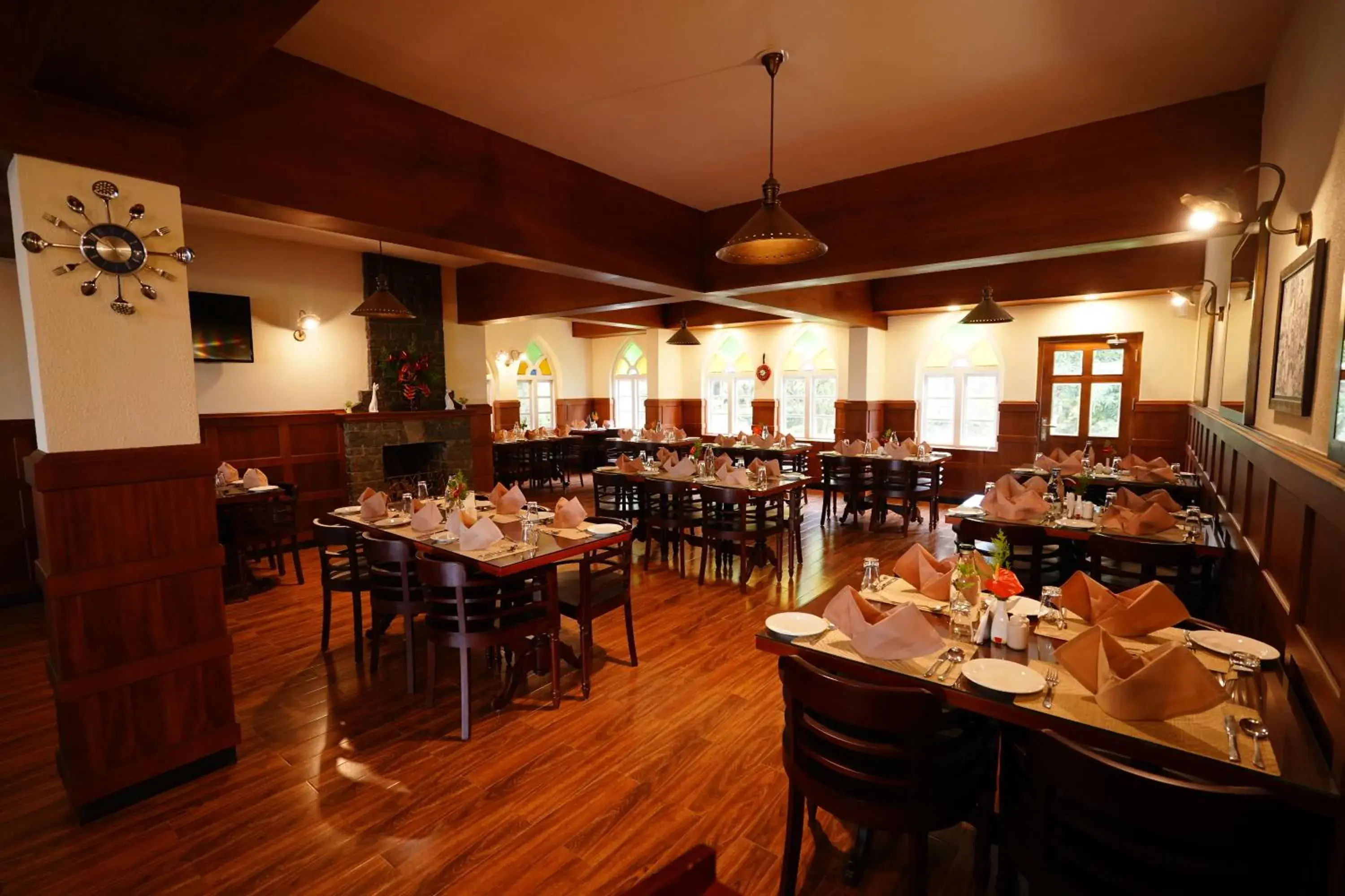 Restaurant/places to eat in Fort Munnar Restaurant/places to eat in Fort Munnar