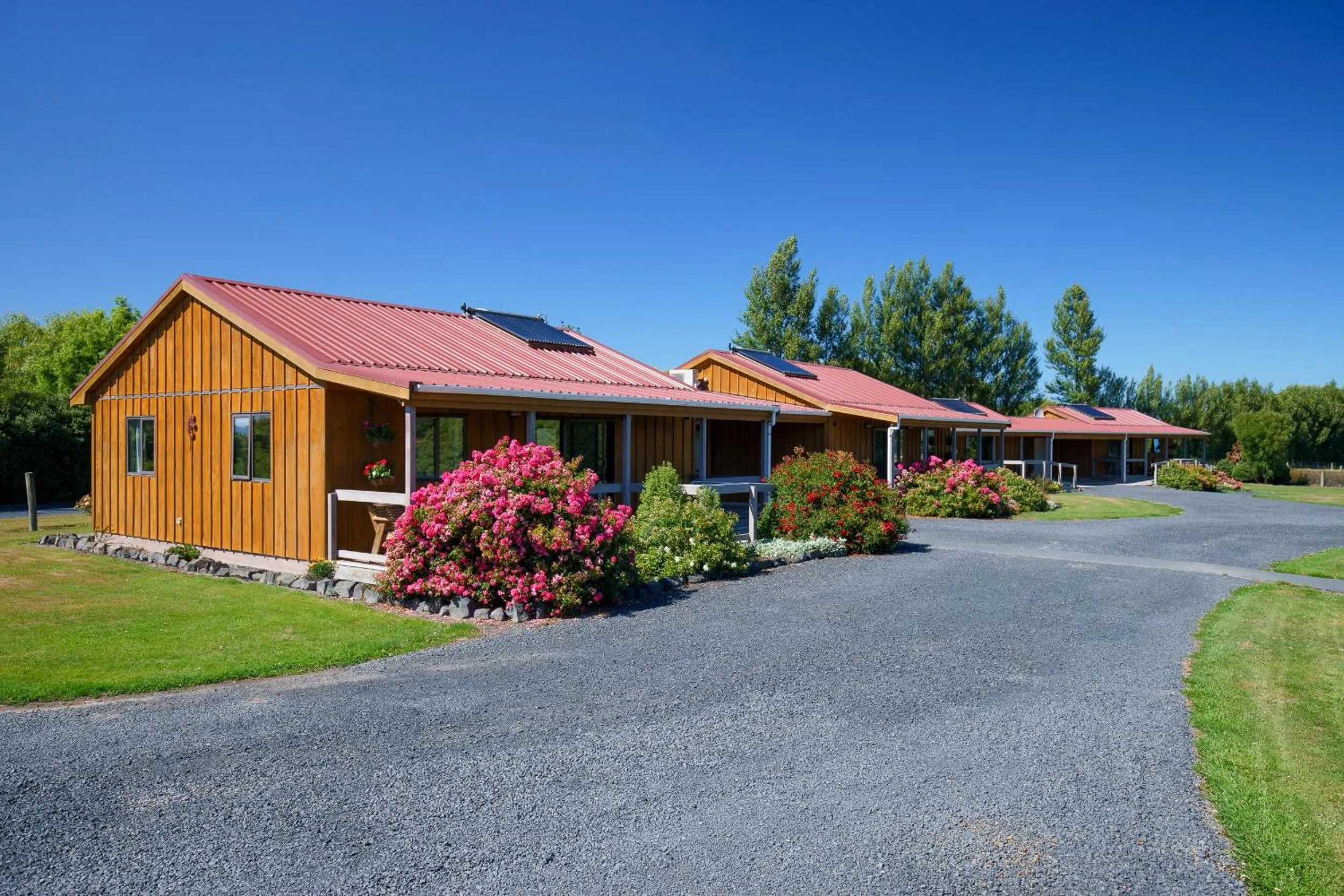 Property building in Longbourne Lodge Motel Mosgiel