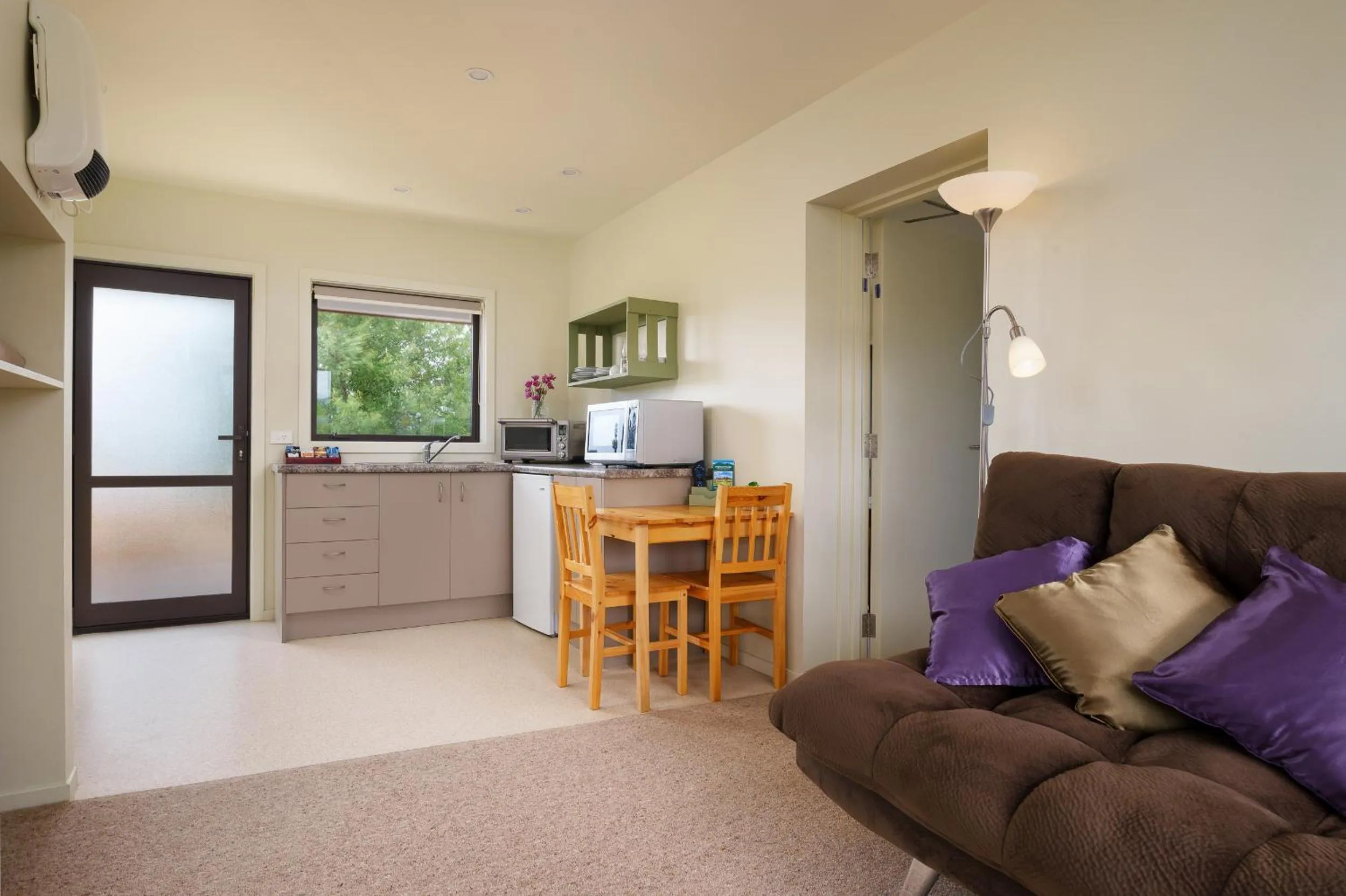 Coffee/tea facilities in Longbourne Lodge Motel Mosgiel