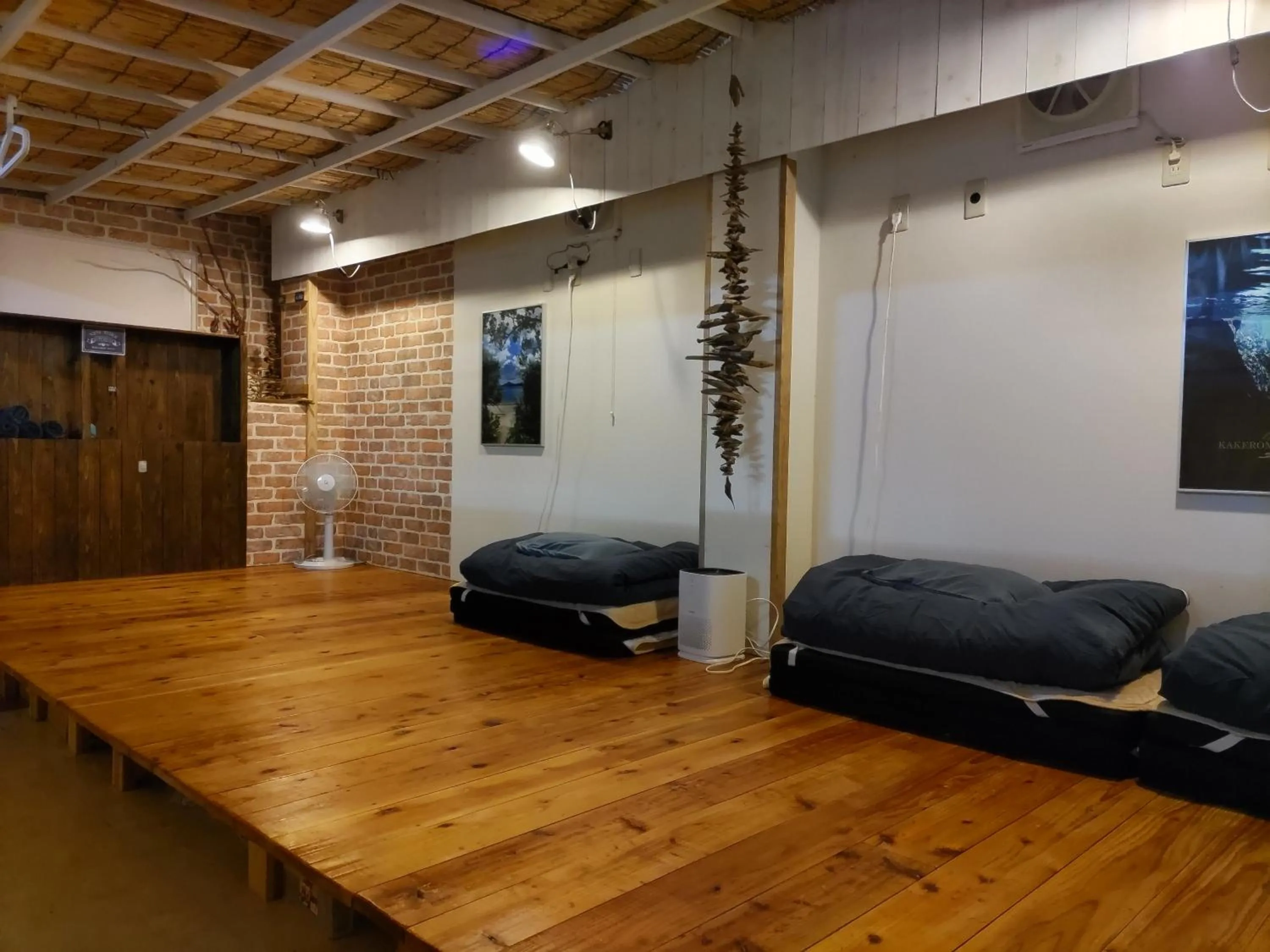 Photo of the whole room in With DiO