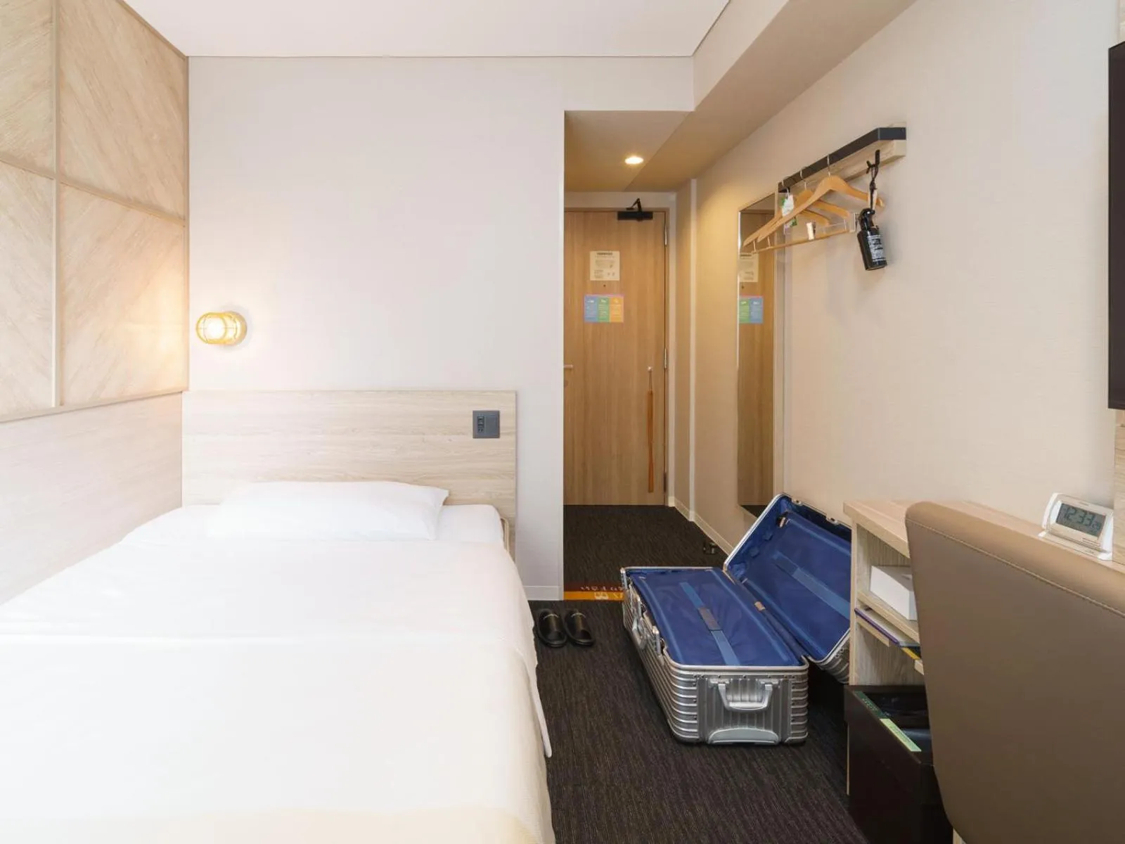 Bed in Super Hotel Midosujisen Esaka