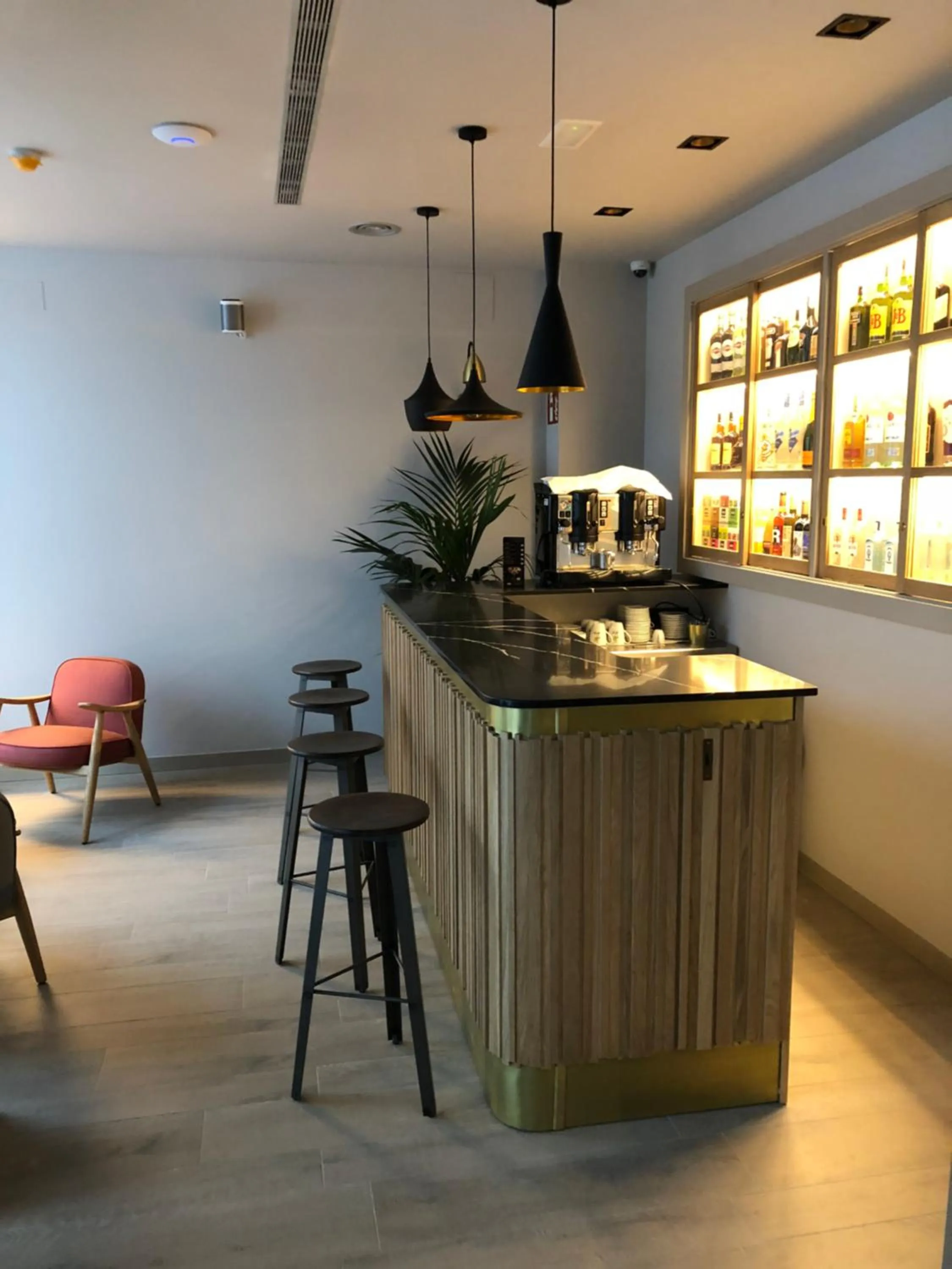 Communal lounge/ TV room in HOTEL TORRENT