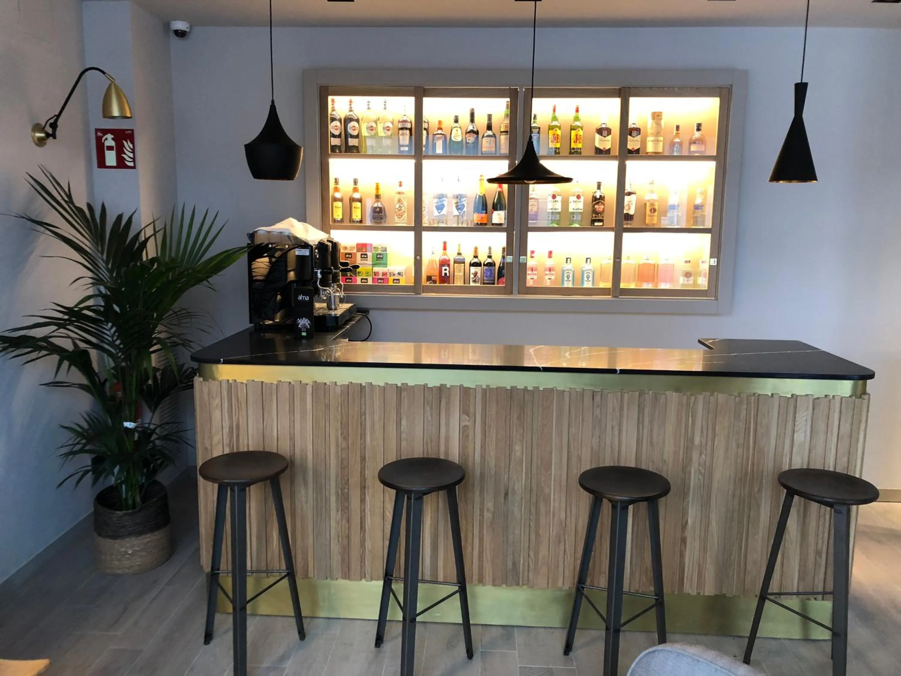 Communal lounge/ TV room in HOTEL TORRENT