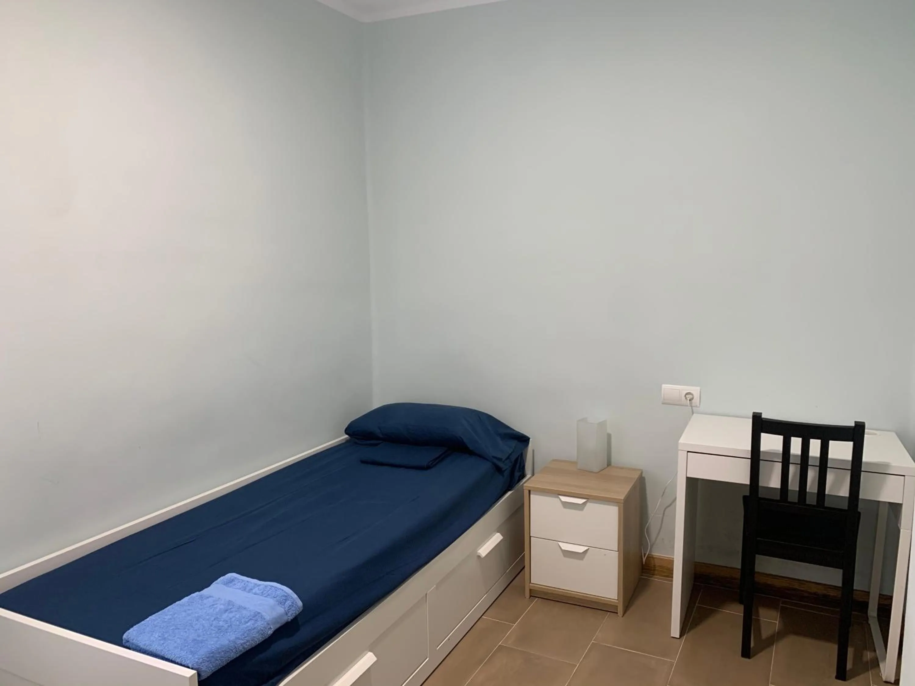 Bed in La Encina Azul Rooms-Grupo Rosa Azul