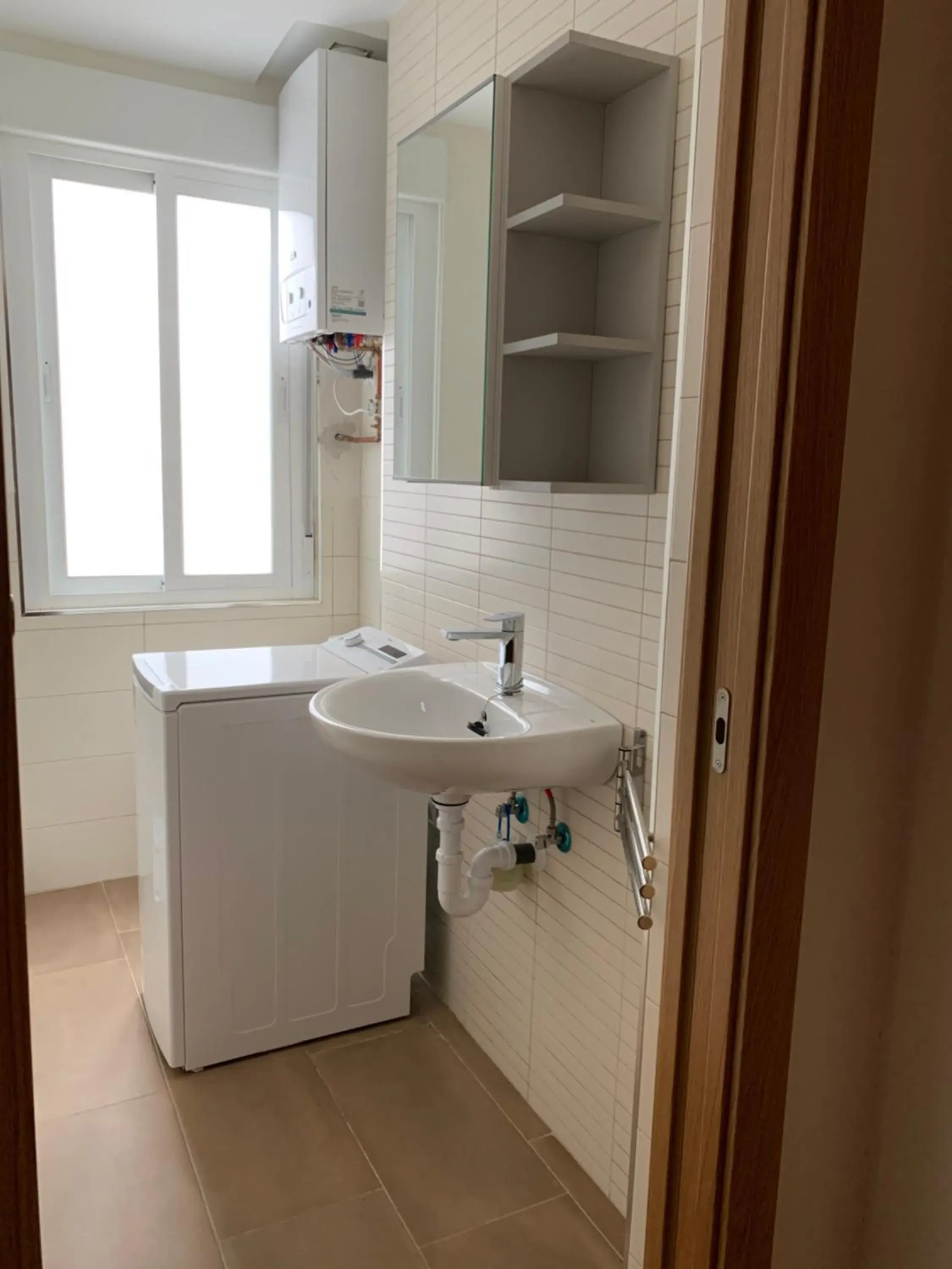 Standard Single Room with Shared Bathroom - single occupancy in La Encina Azul Rooms-Grupo Rosa Azul Standard Single Room with Shared Bathroom - single occupancy in La Encina Azul Rooms-Grupo Rosa Azul