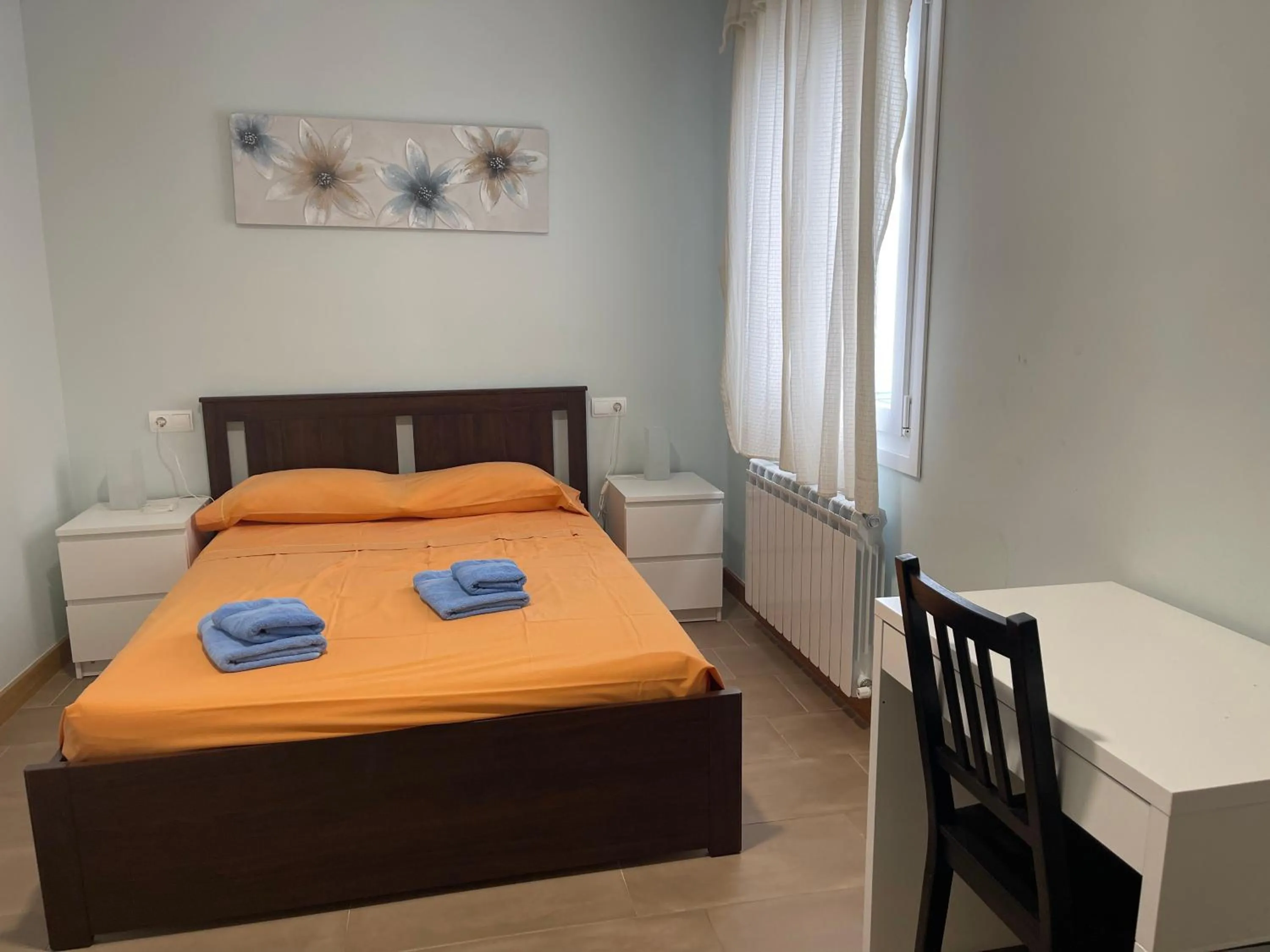 Bed in La Encina Azul Rooms-Grupo Rosa Azul