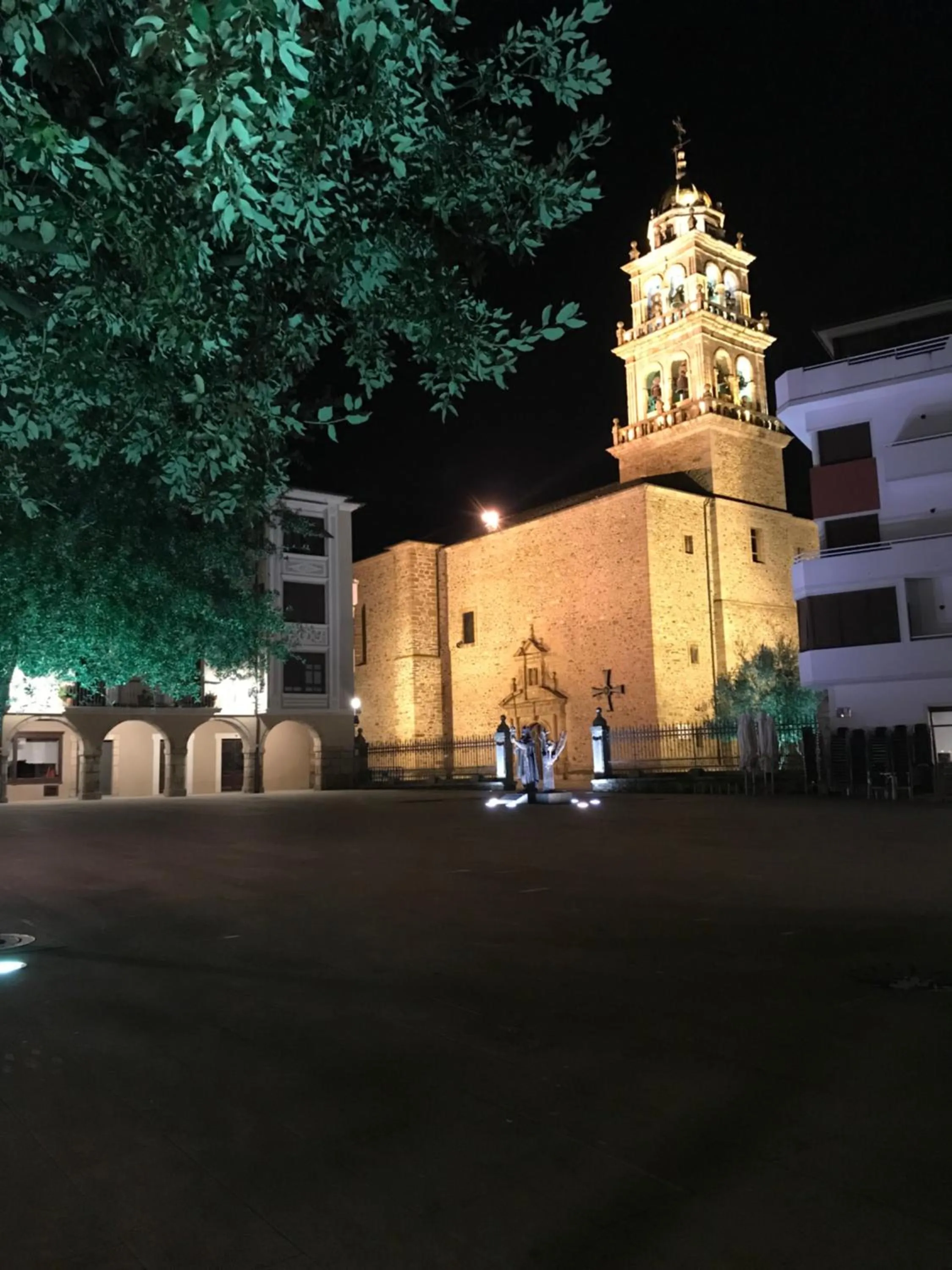 Nearby landmark in La Encina Azul Rooms-Grupo Rosa Azul