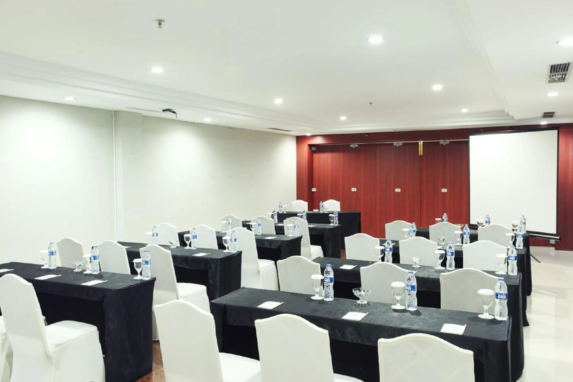 Meeting/conference room in Grand Hatika Hotel