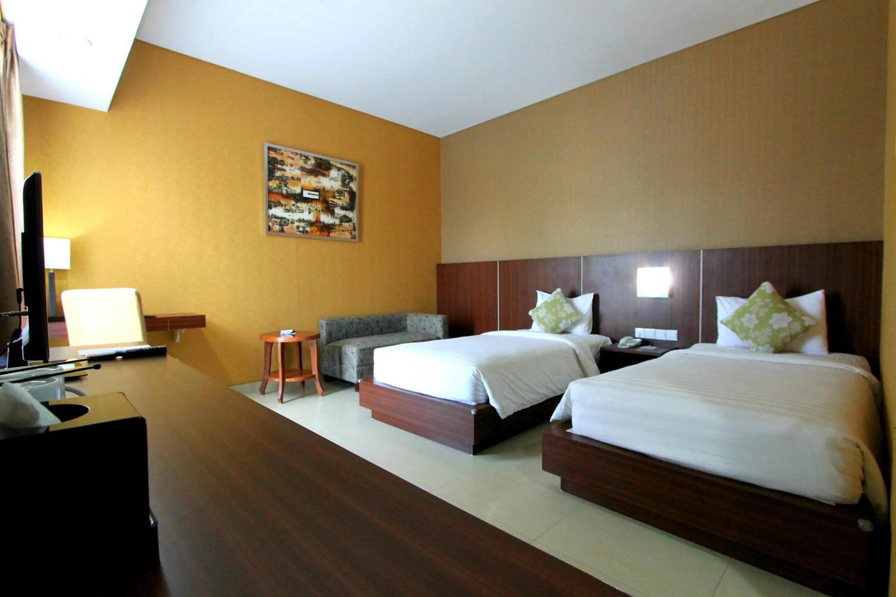 Bedroom, Bed in Grand Hatika Hotel