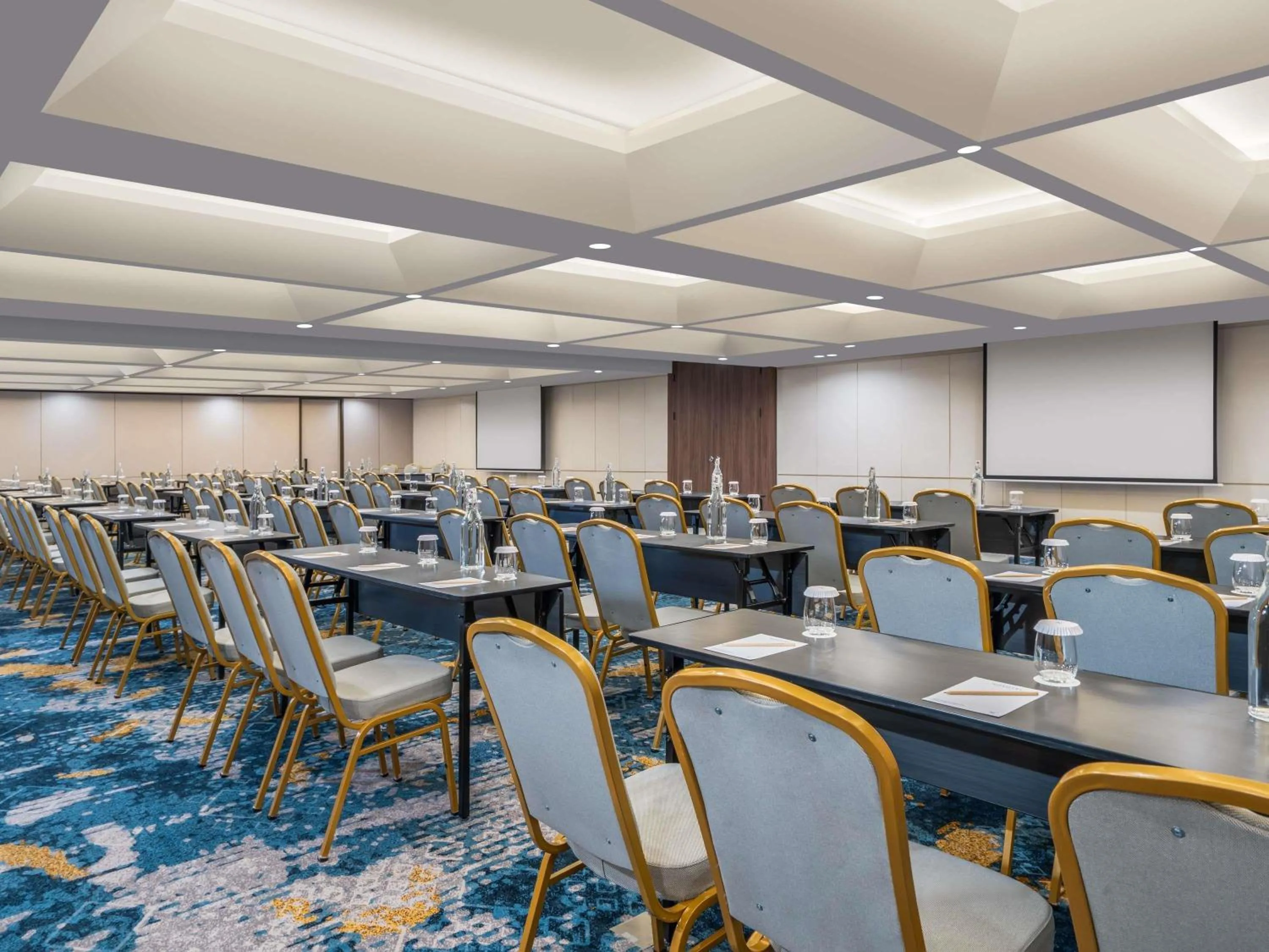 Meeting/conference room in Novotel Pontianak Convention Centre