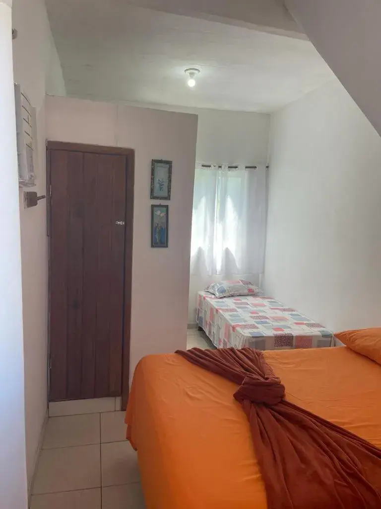 Basic Triple Room in Ilha do Contrato Pousada Sol da Ilha Basic Triple Room in Ilha do Contrato Pousada Sol da Ilha