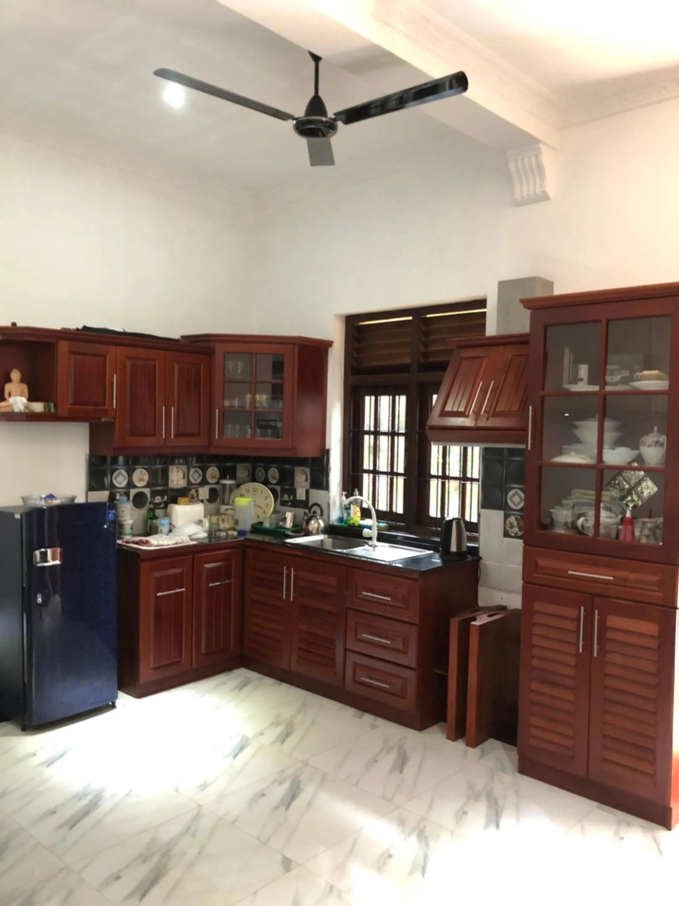 Kitchen or kitchenette in SRI LANKAN VILLA