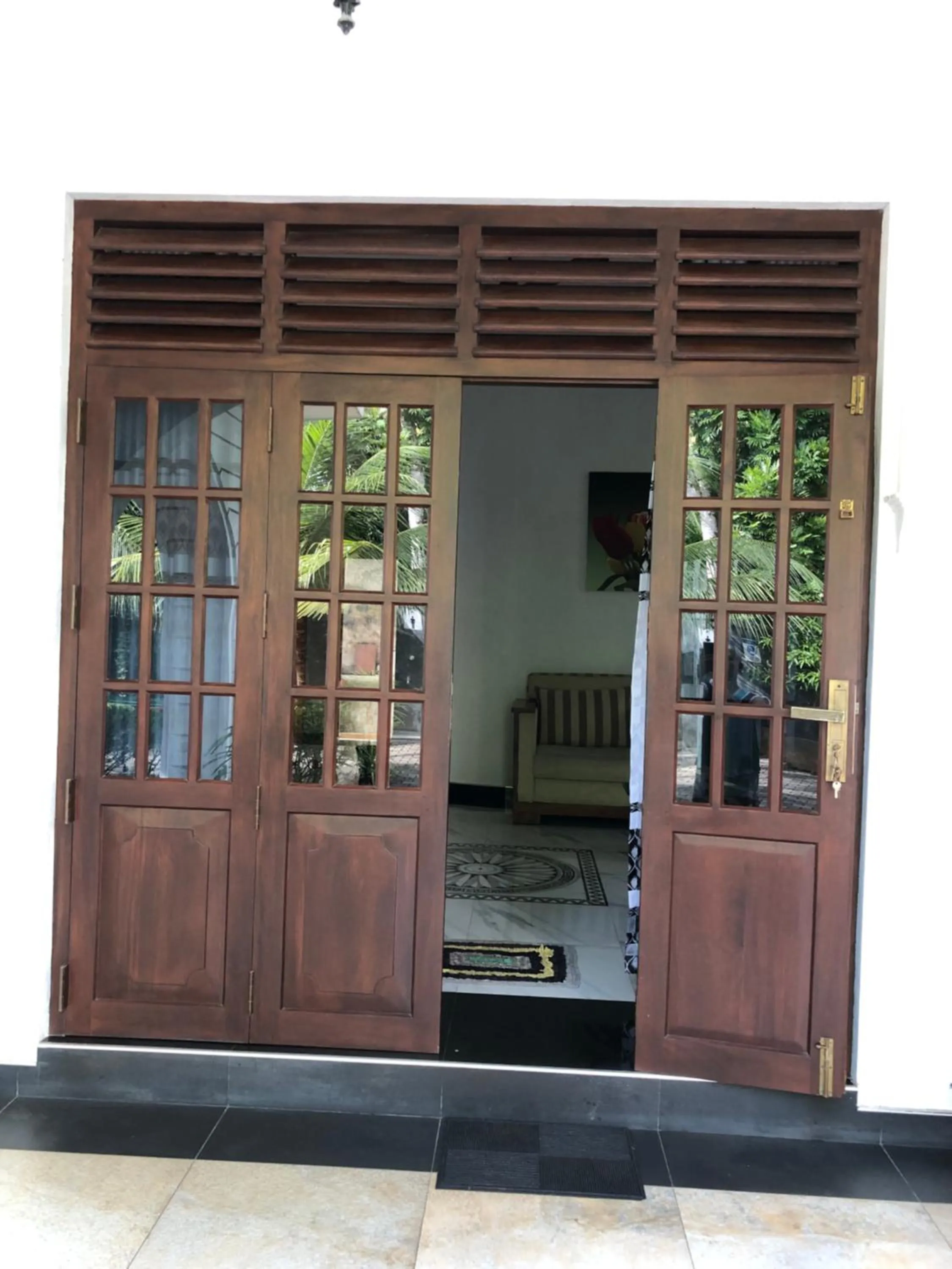 Facade/entrance in SRI LANKAN VILLA
