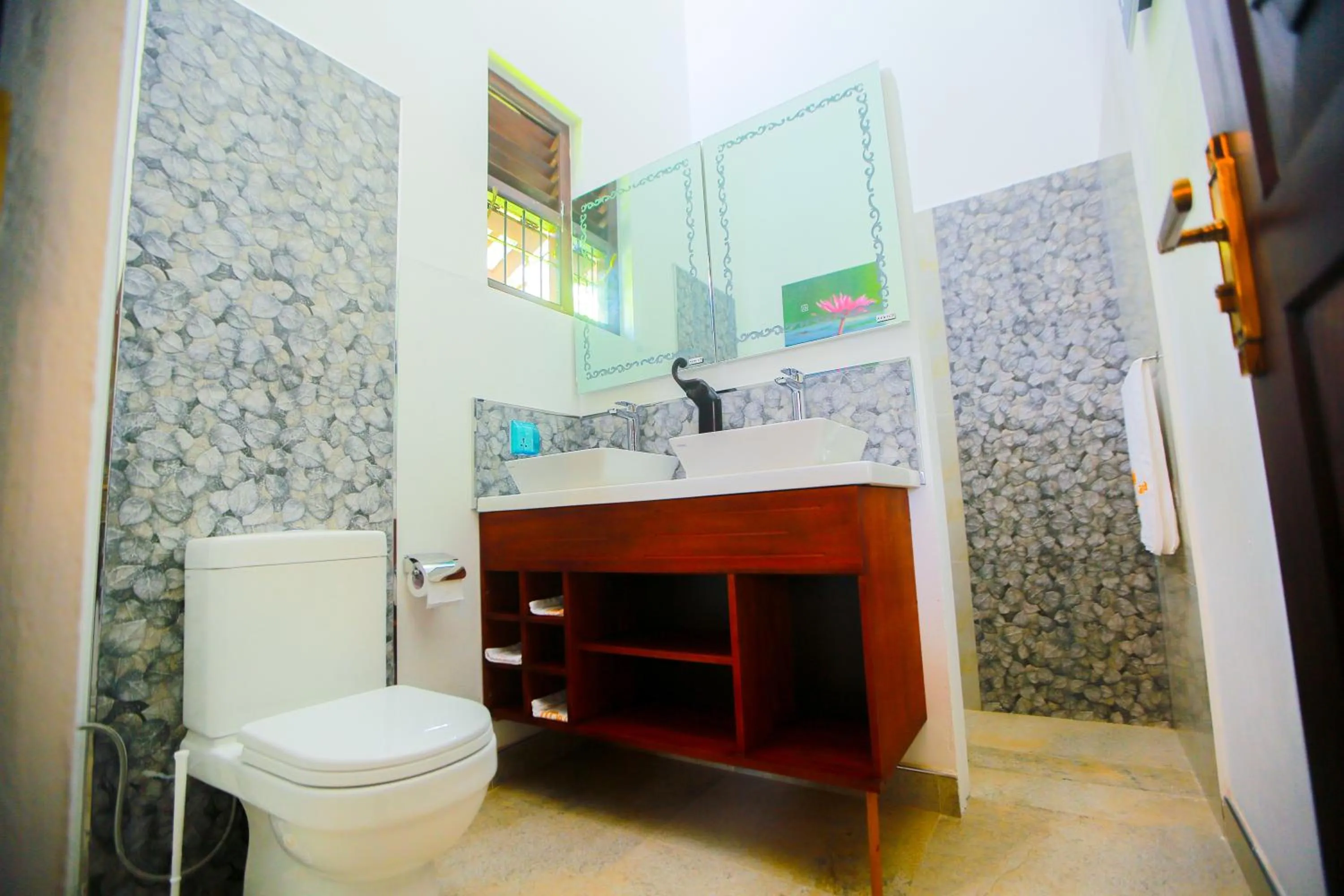 Bathroom in SRI LANKAN VILLA
