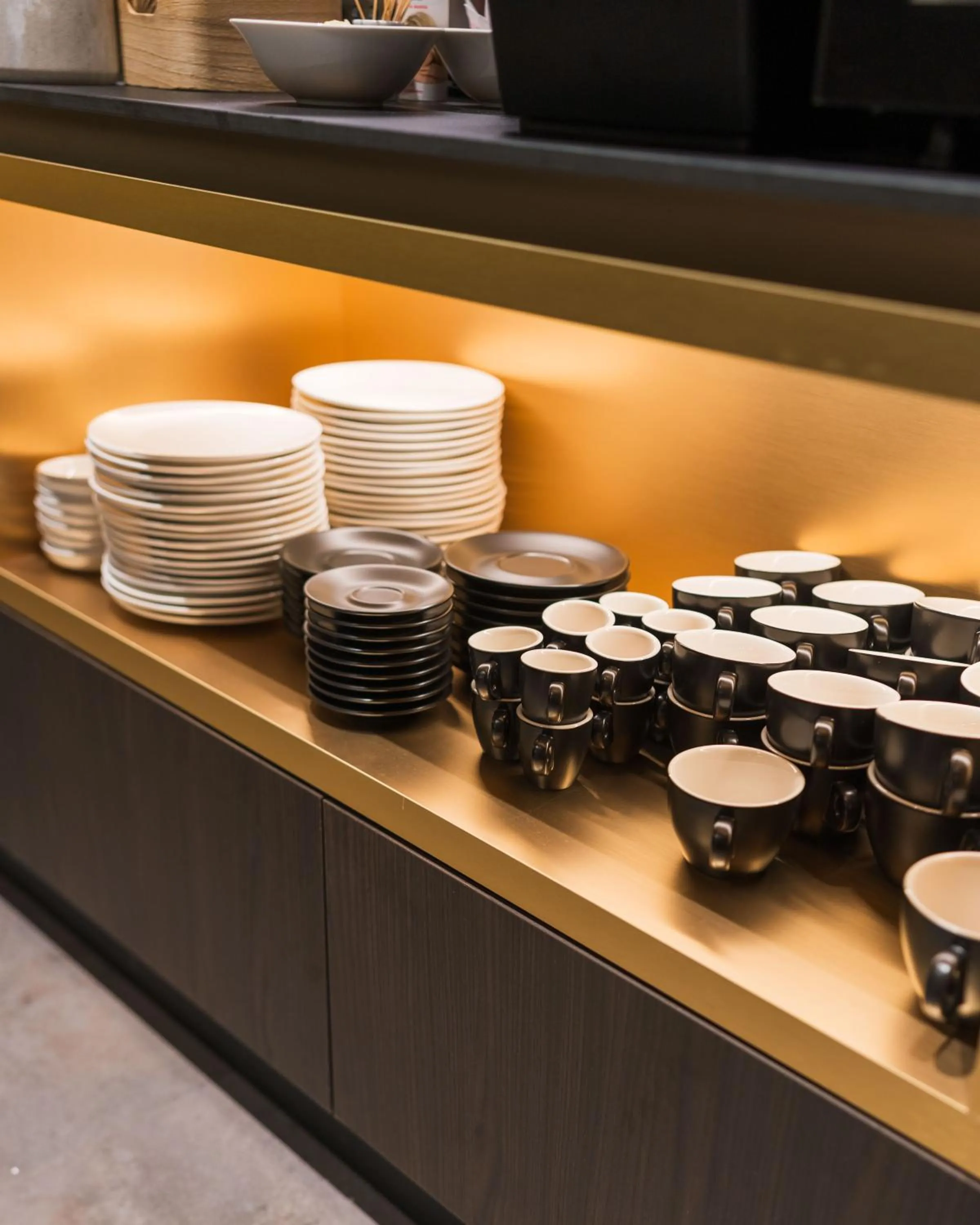 Buffet breakfast in Regency Hotel