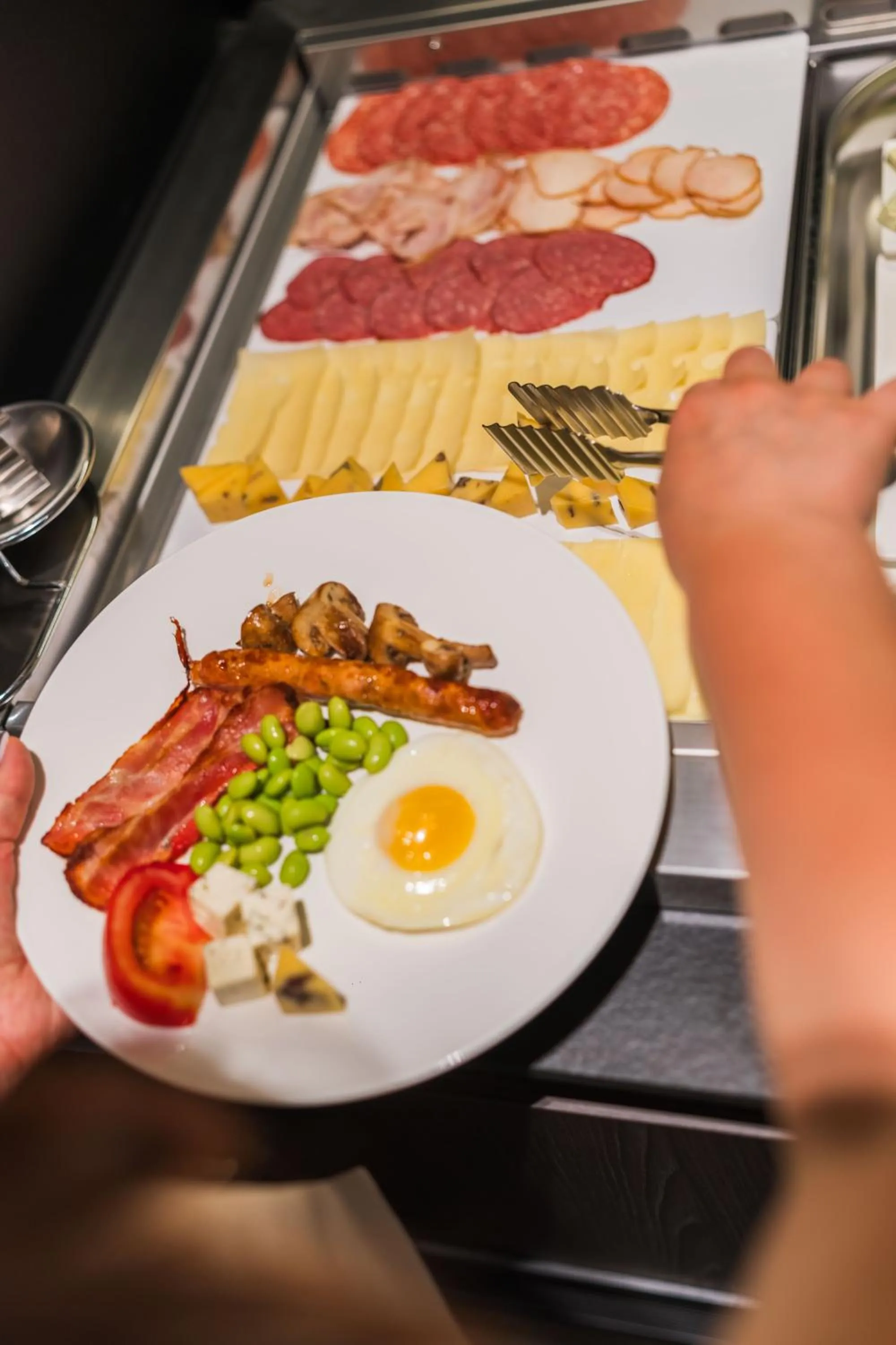 Buffet breakfast in Regency Hotel