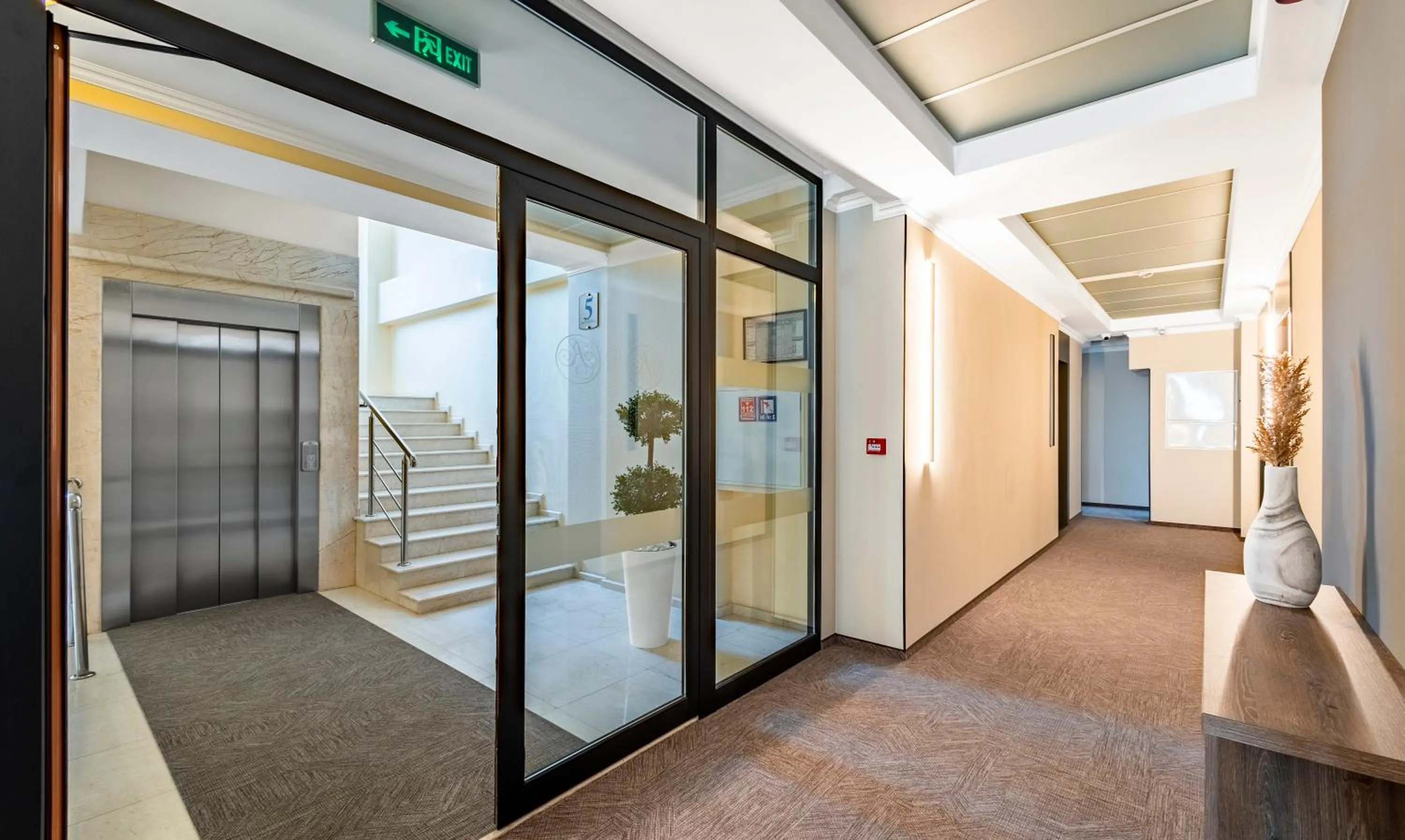 elevator in Regency Hotel