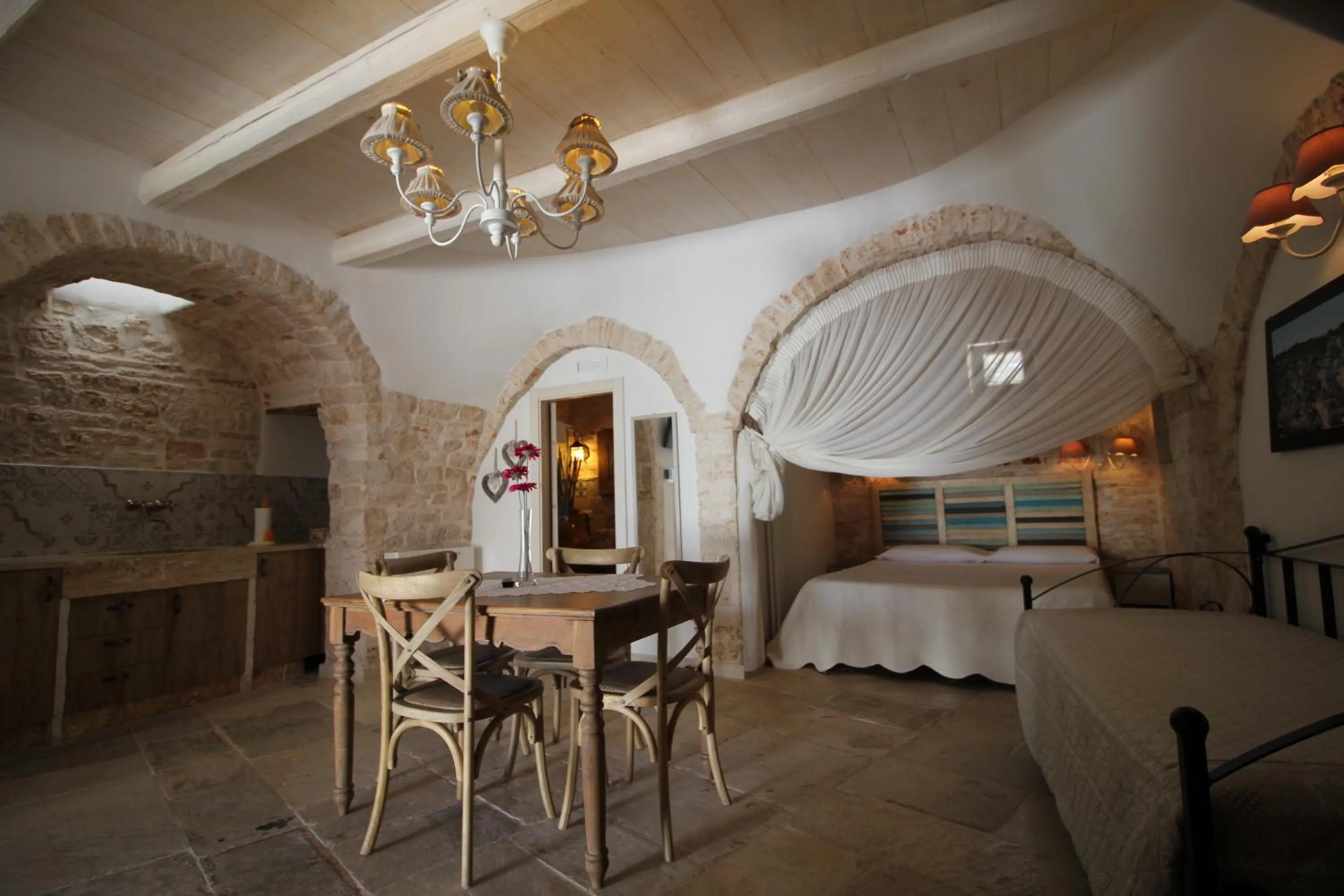 Photo of the whole room in Tipico Resort