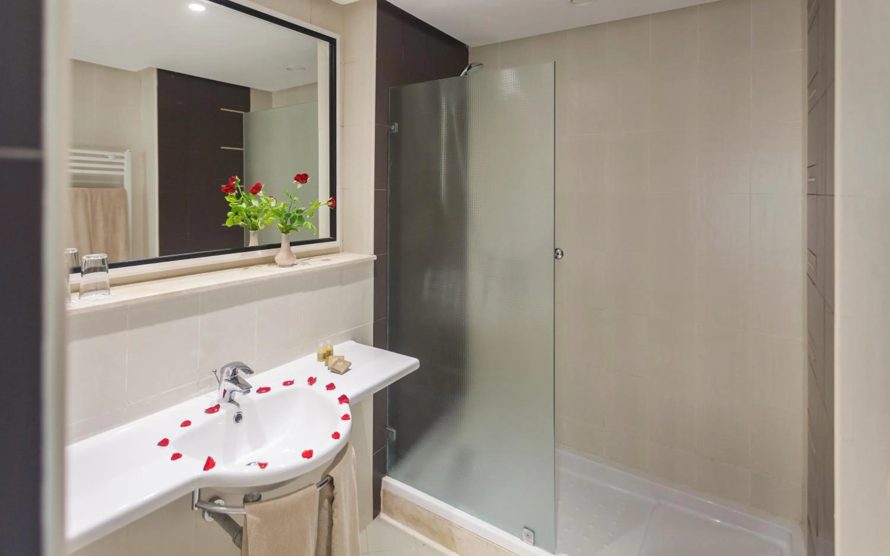 Bathroom in Seabel Alhambra Beach Golf & Spa