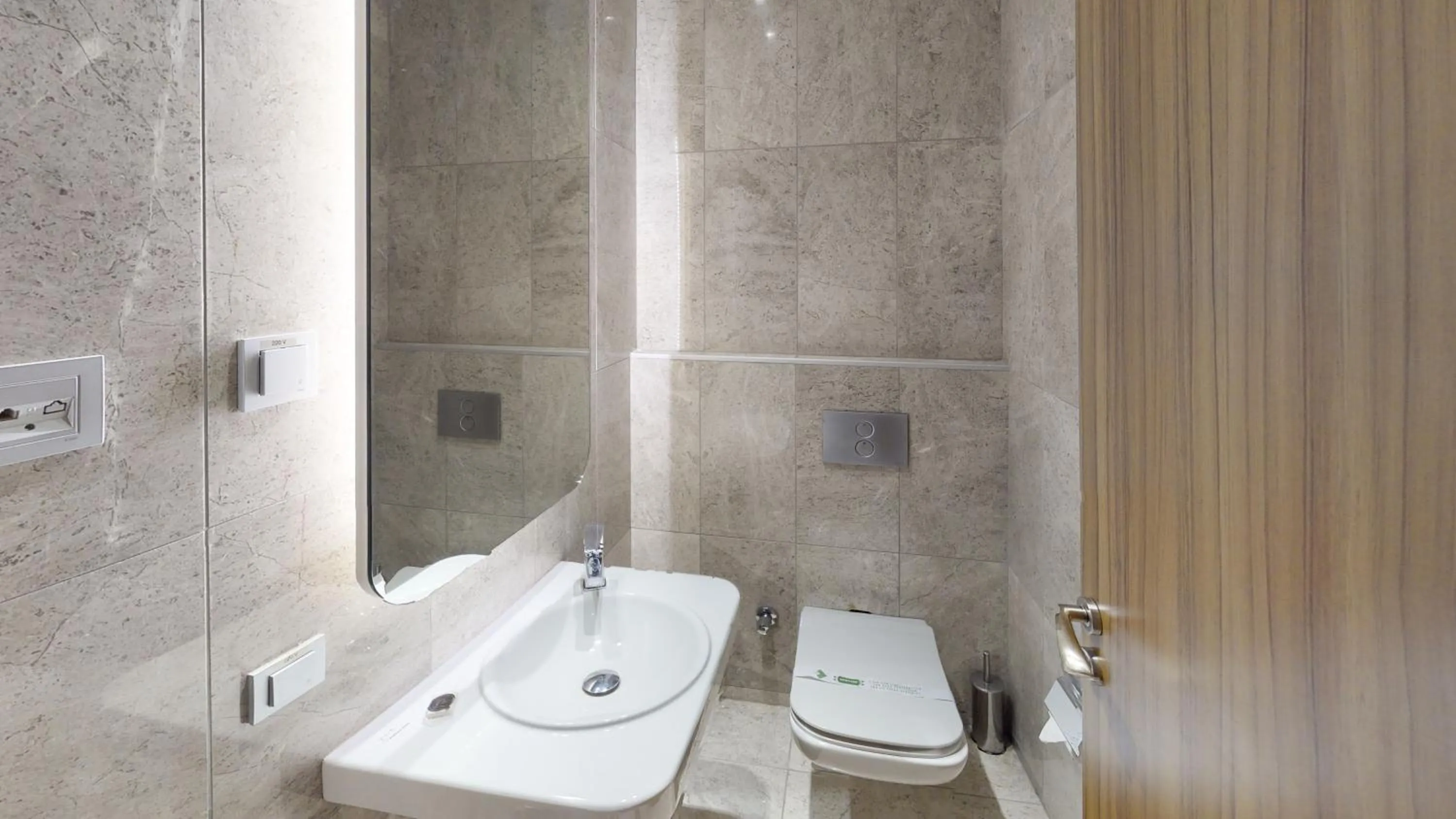 Shower in Mimi Hotel Ankara