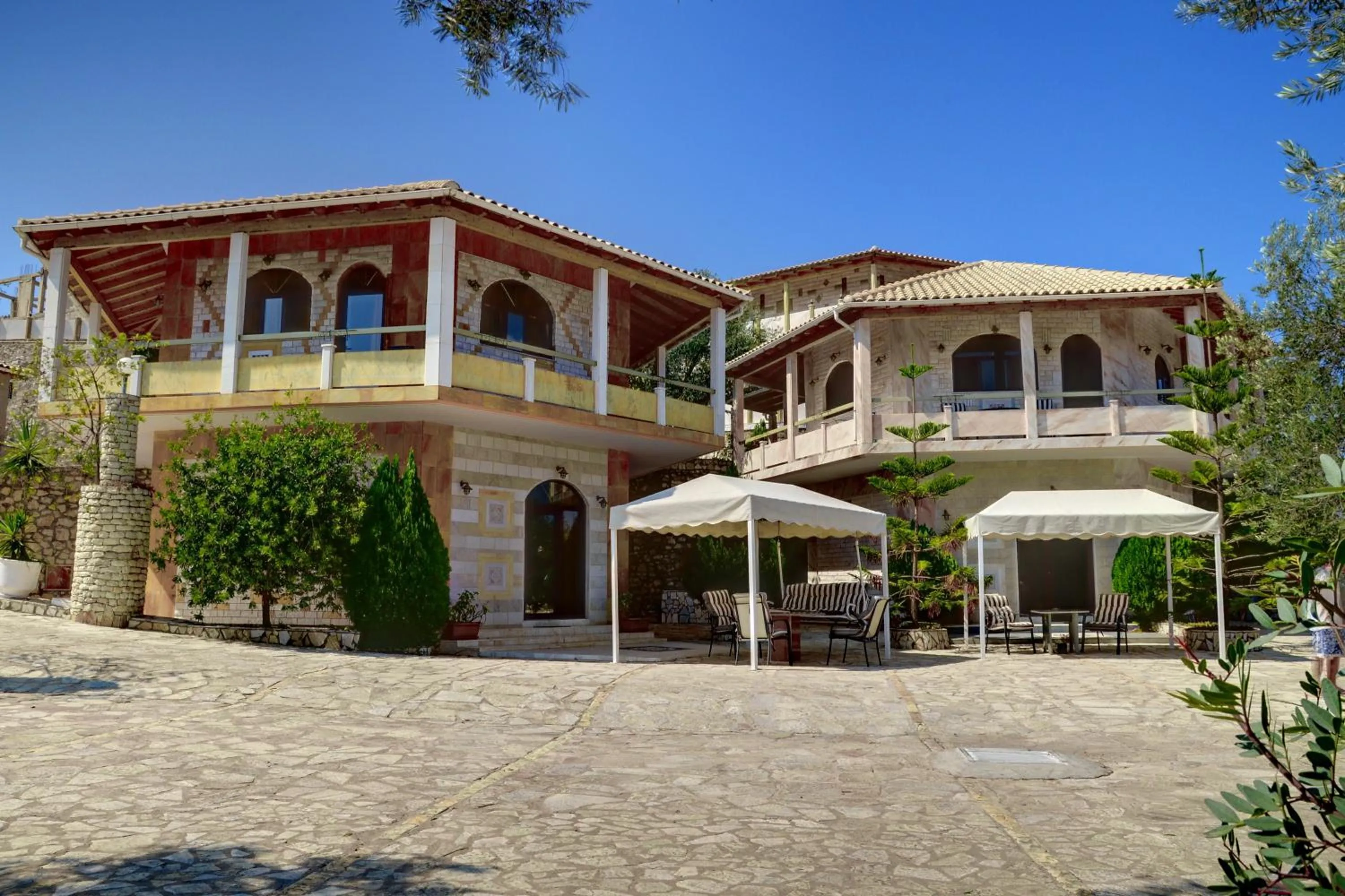 Garden in Paco's Resort Holiday Flats