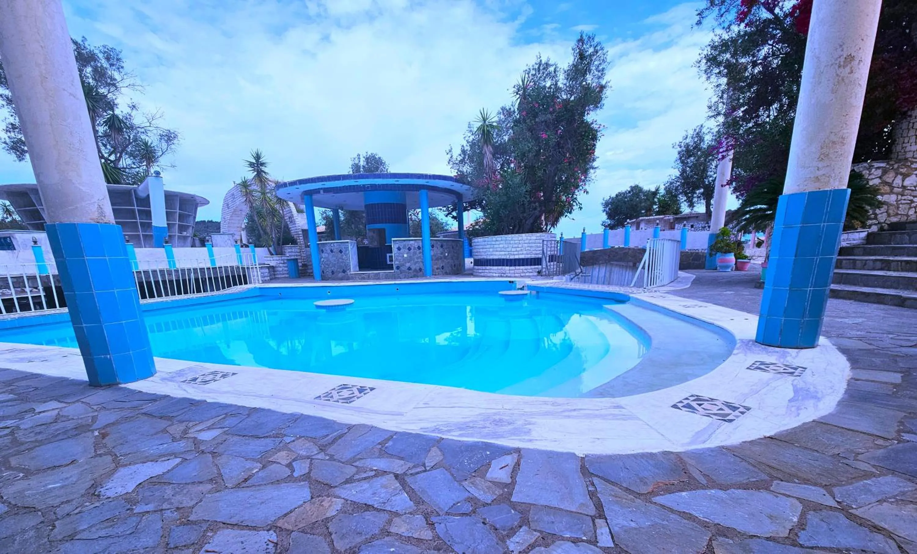 Swimming pool in Paco's Resort Holiday Flats