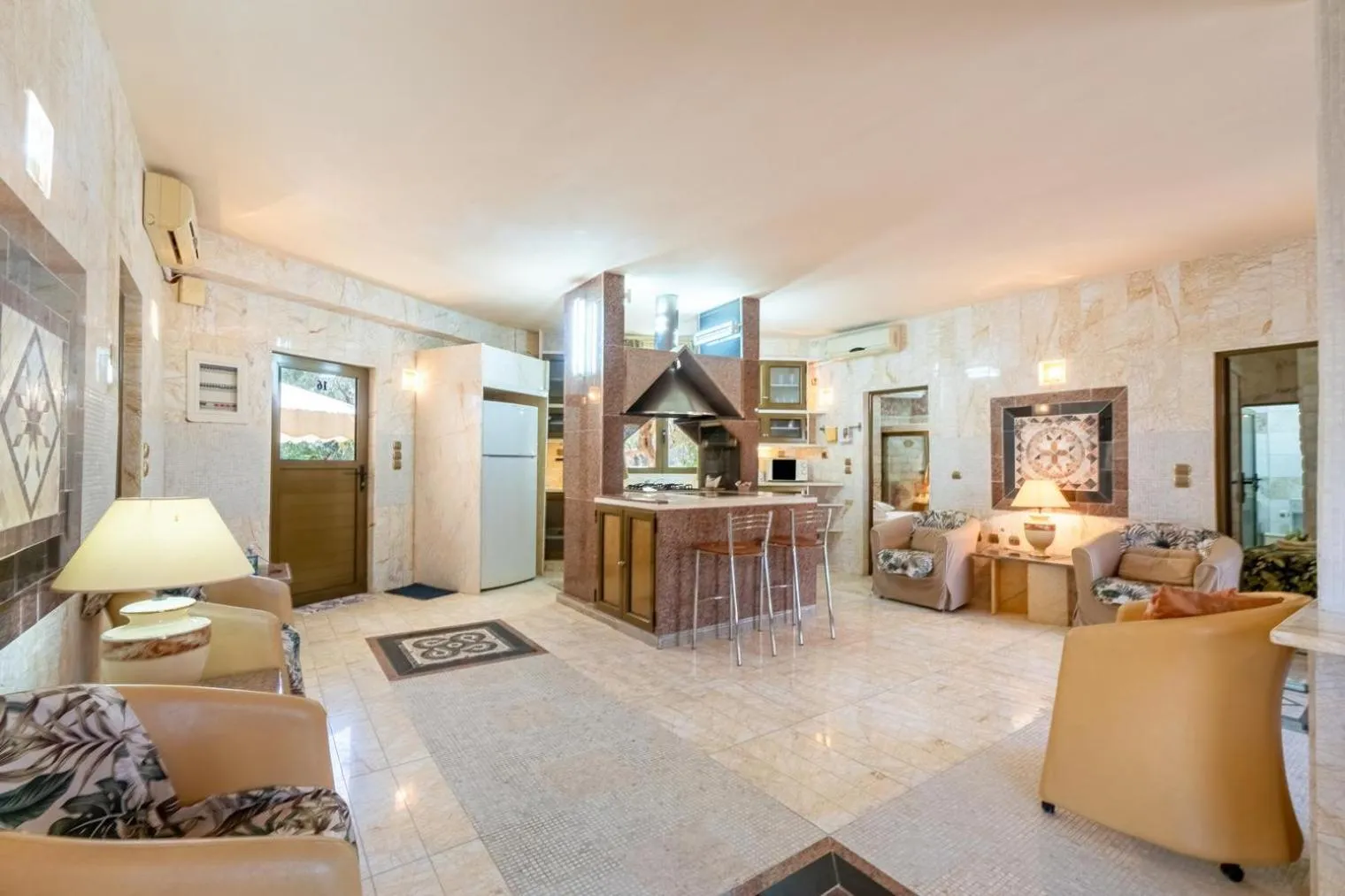 Kitchen or kitchenette in Paco's Resort Holiday Flats