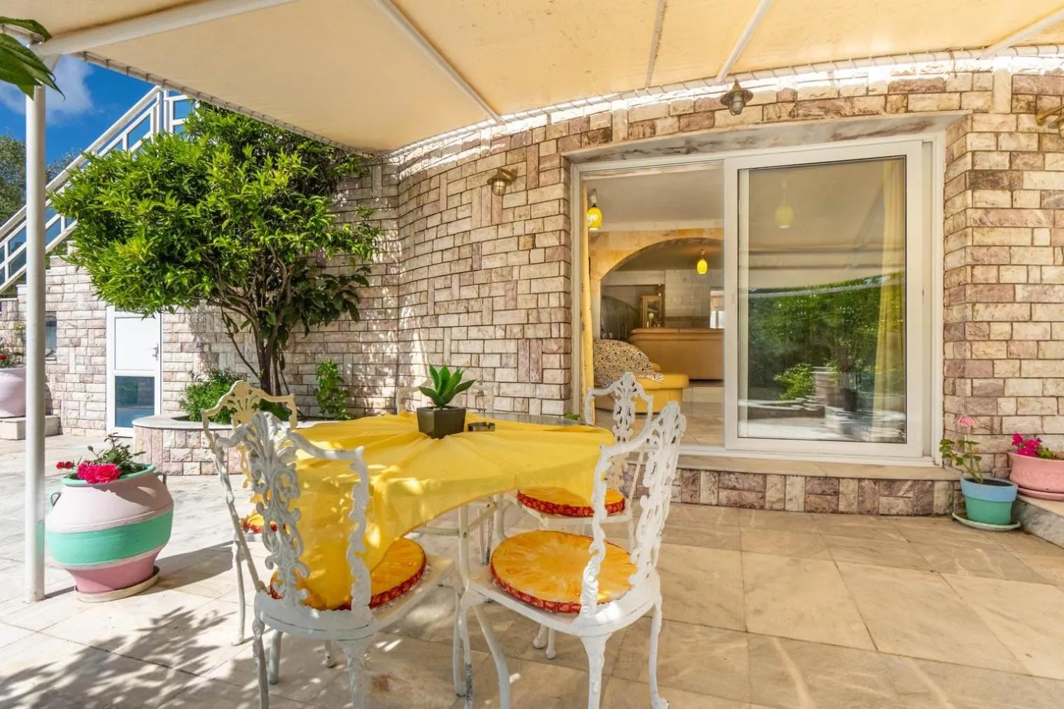 Patio in Paco's Resort Holiday Flats