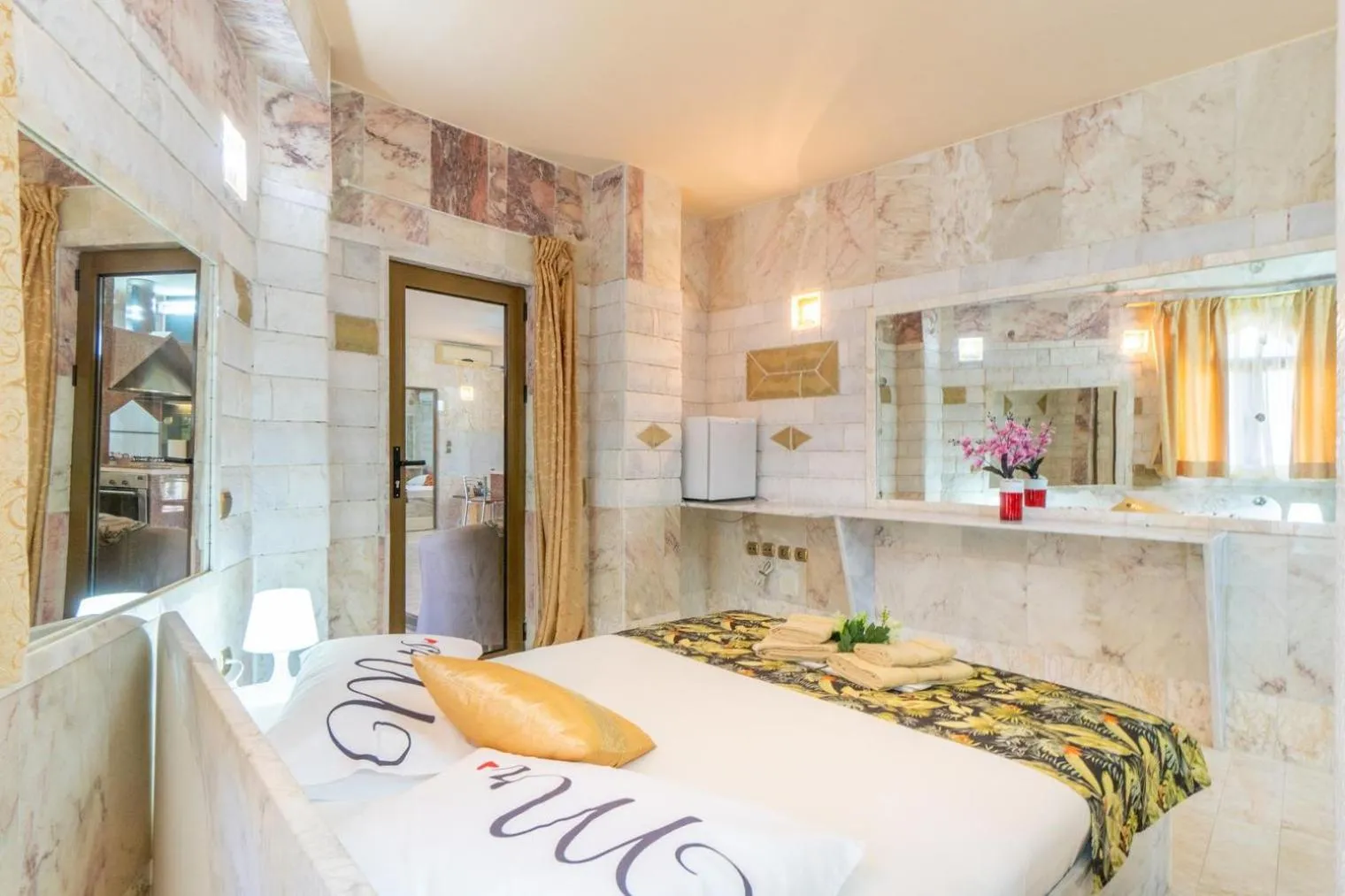 Bathroom in Paco's Resort Holiday Flats