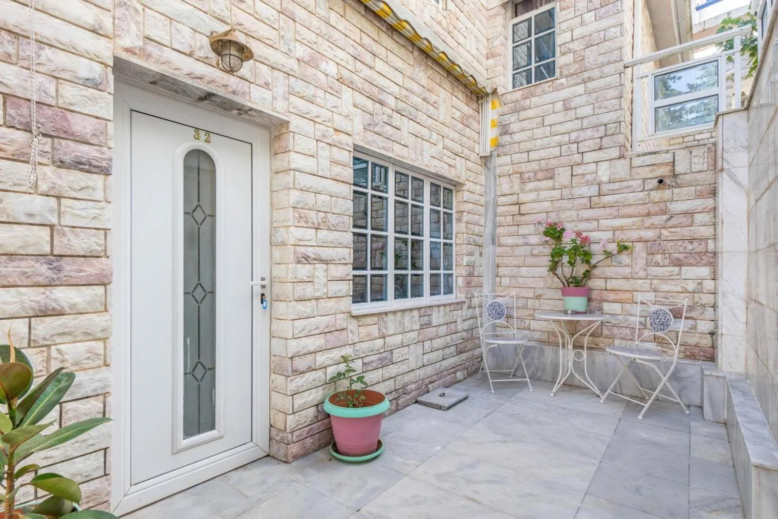 Facade/entrance in Paco's Resort Holiday Flats