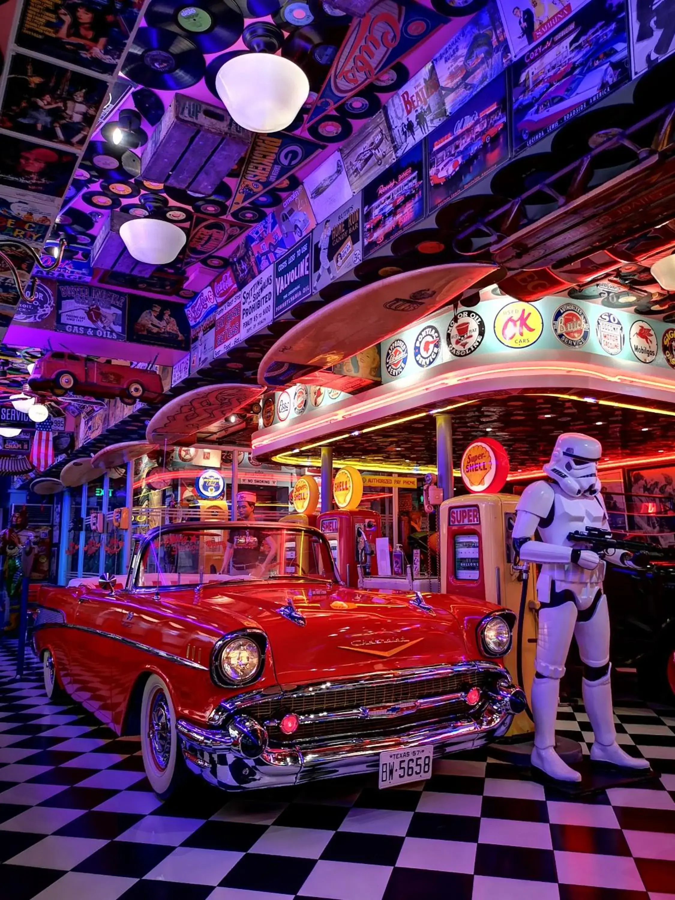 Restaurant/places to eat in Royal Bellagio Hotel Restaurant/places to eat in Royal Bellagio Hotel