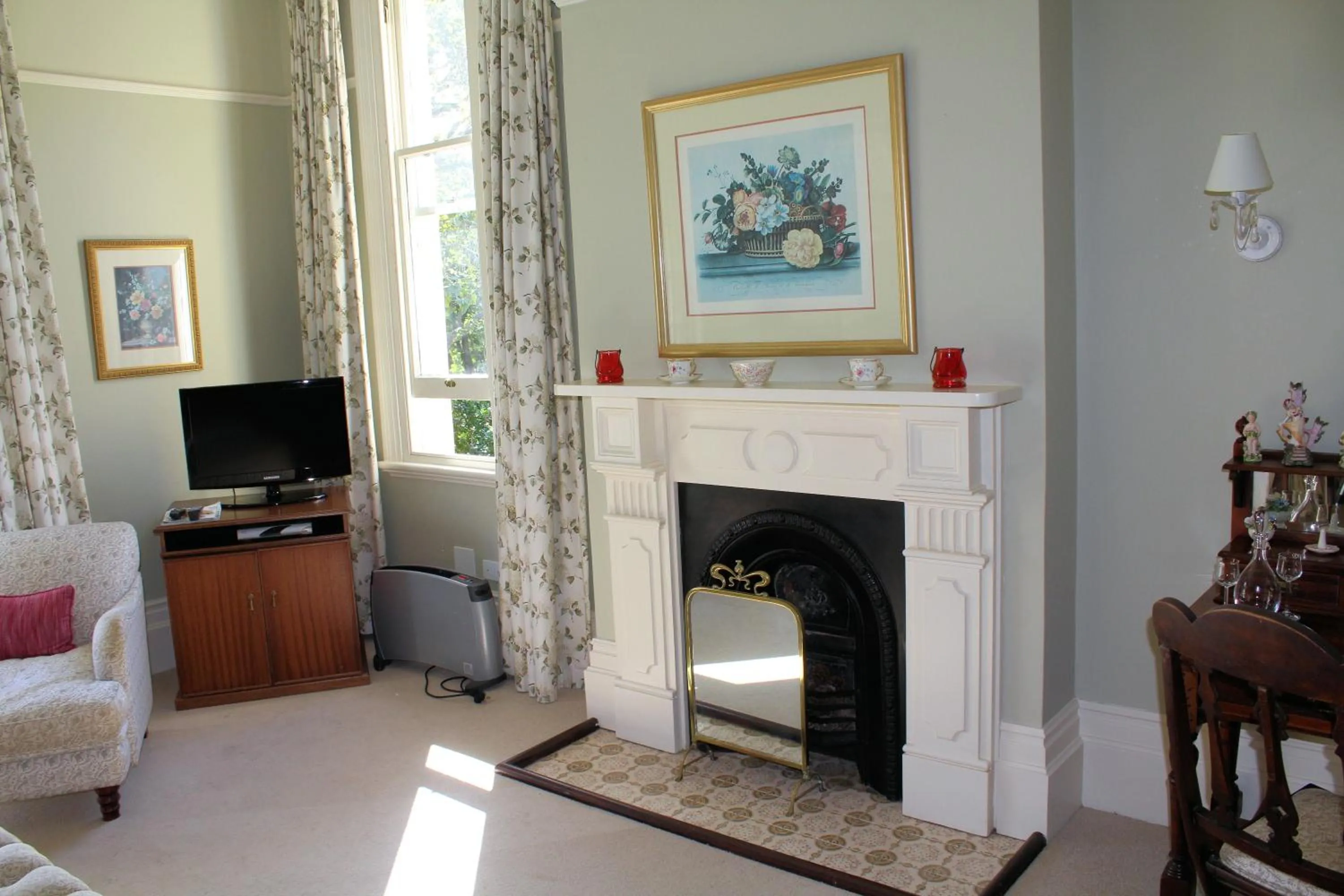 Bedroom in Hacklewood Hill Country House