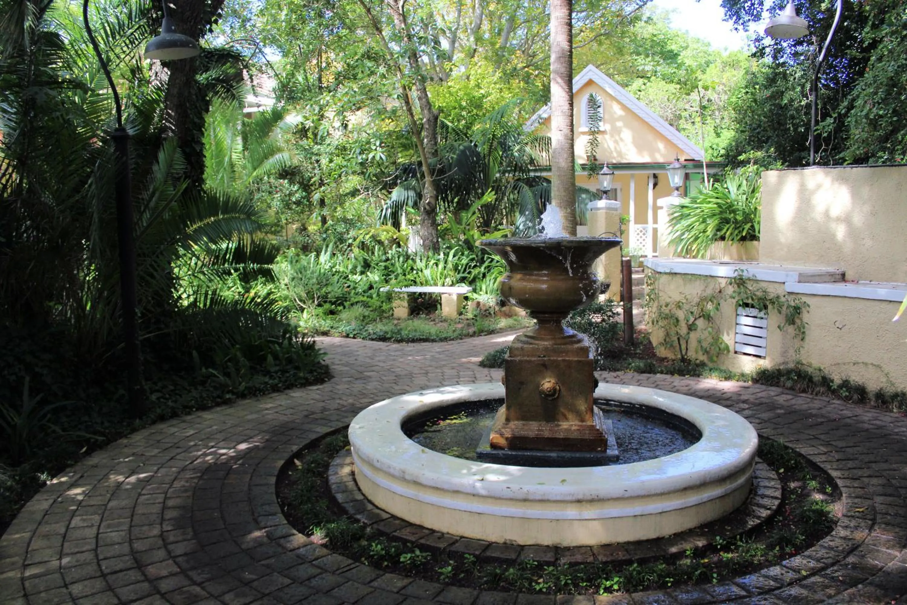 Garden view in Hacklewood Hill Country House