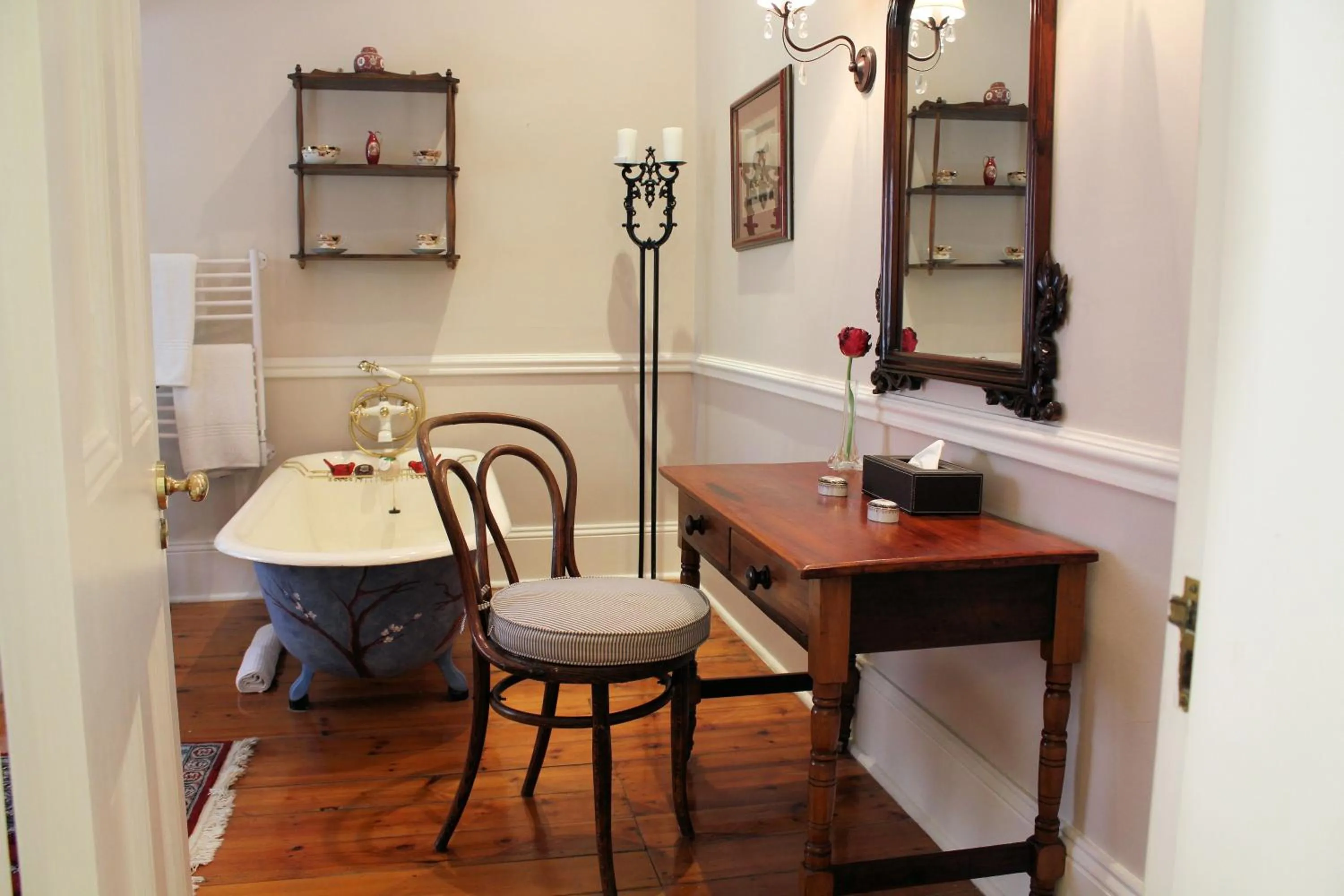 Bathroom in Hacklewood Hill Country House