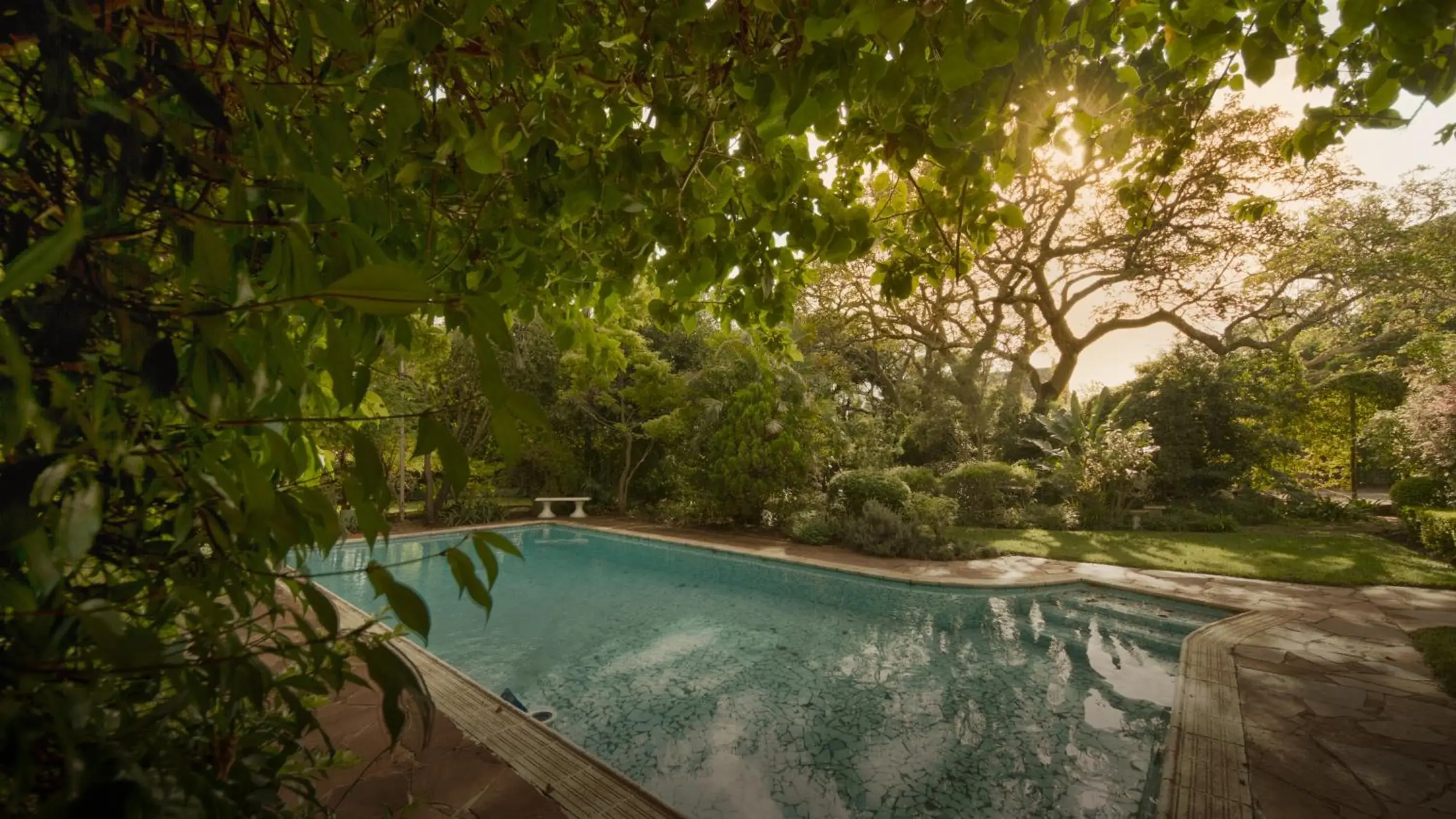 Swimming pool in Hacklewood Hill Country House Swimming pool in Hacklewood Hill Country House