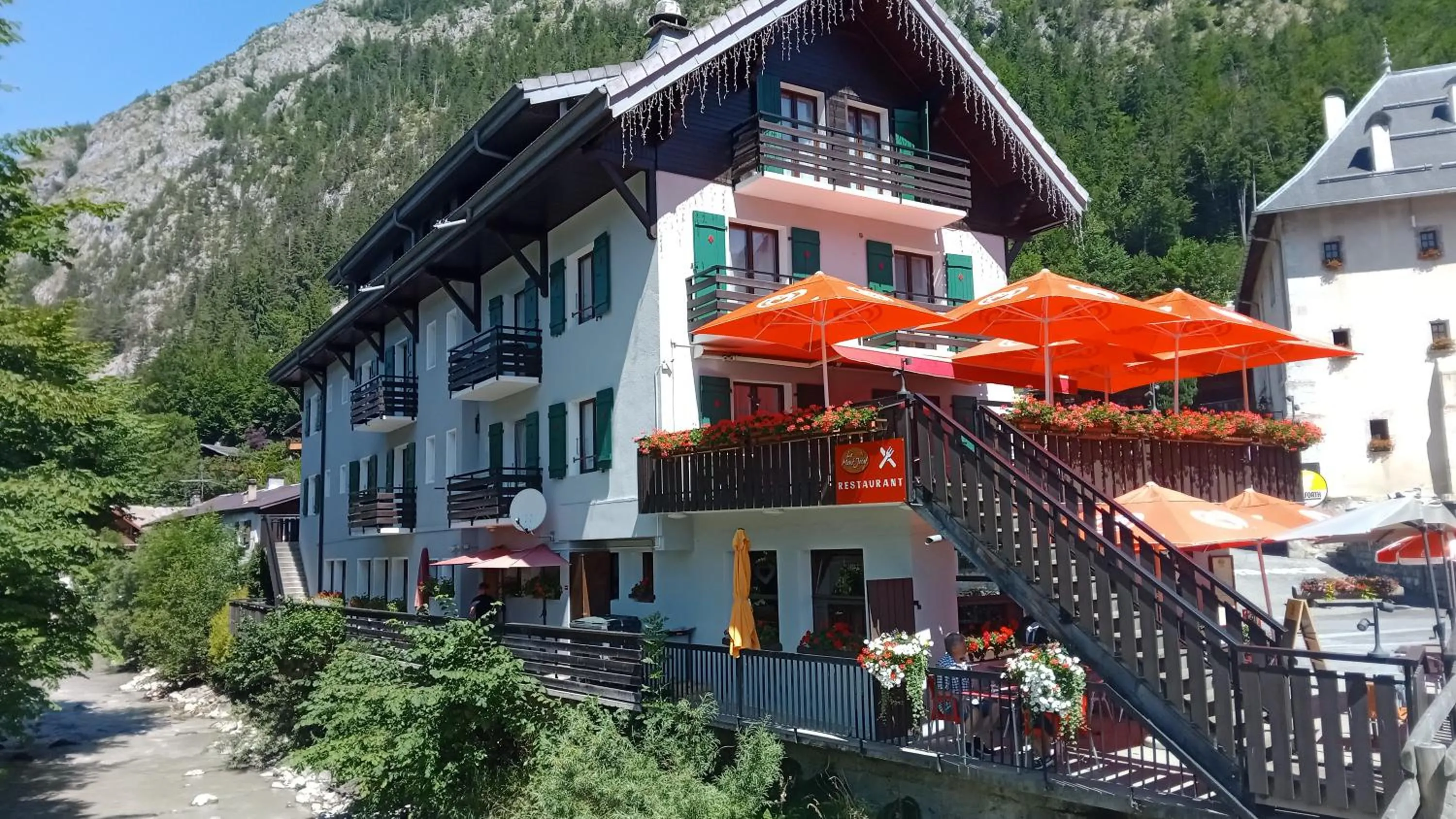 Property building in Hôtel Le Mont Jorat