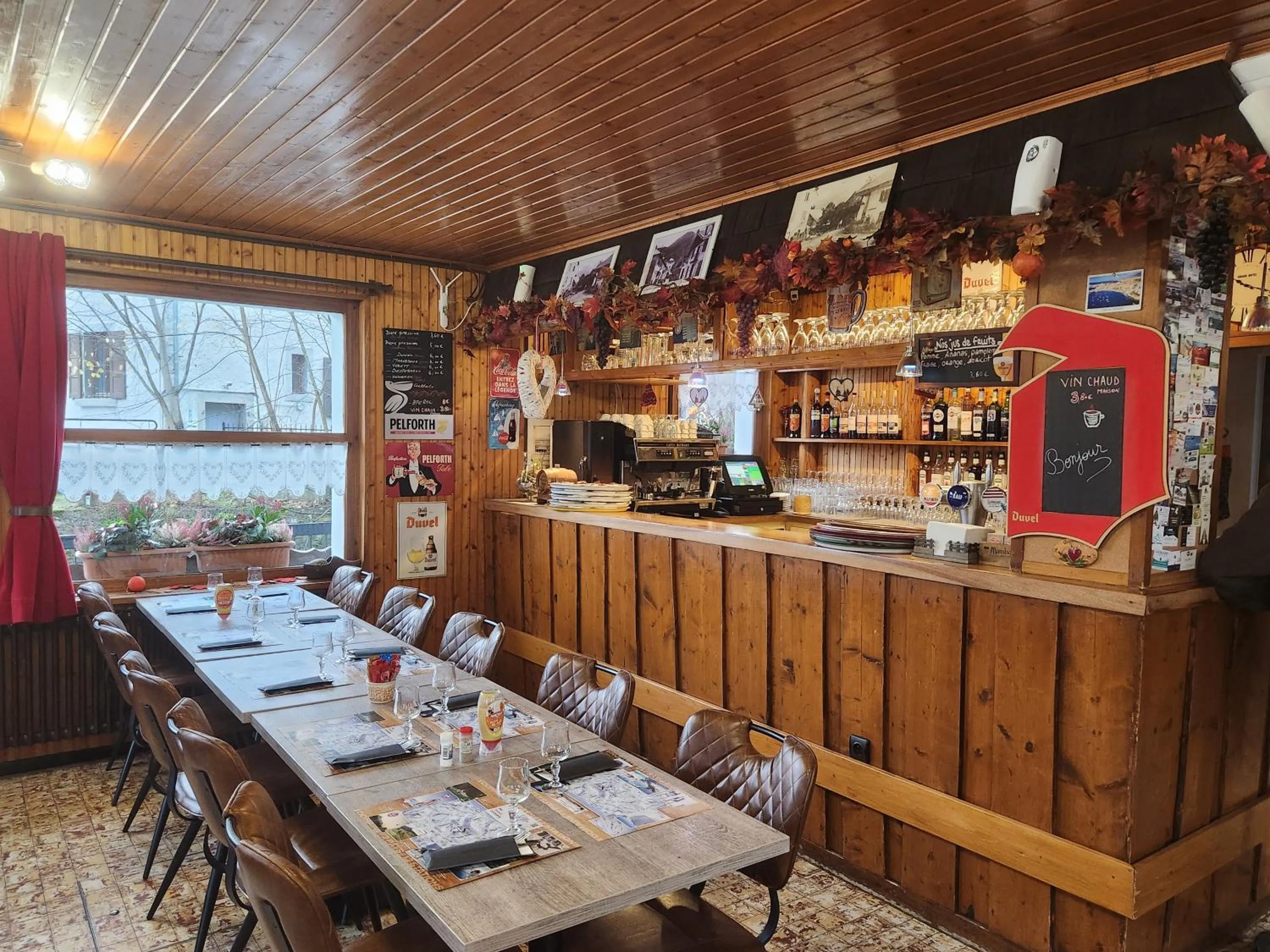 Lounge or bar in Hôtel Le Mont Jorat