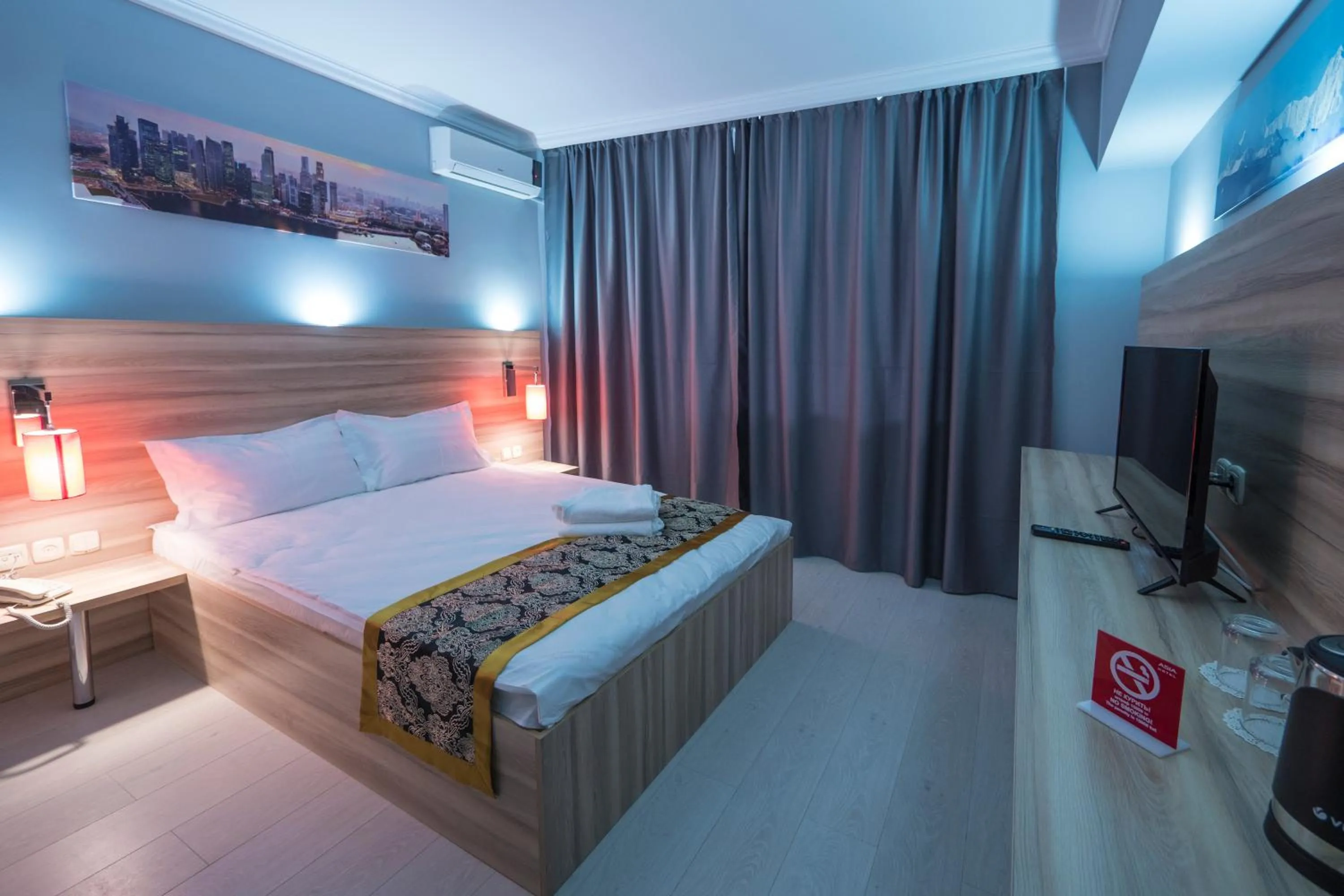 Deluxe Double Room in ASIA Hotel