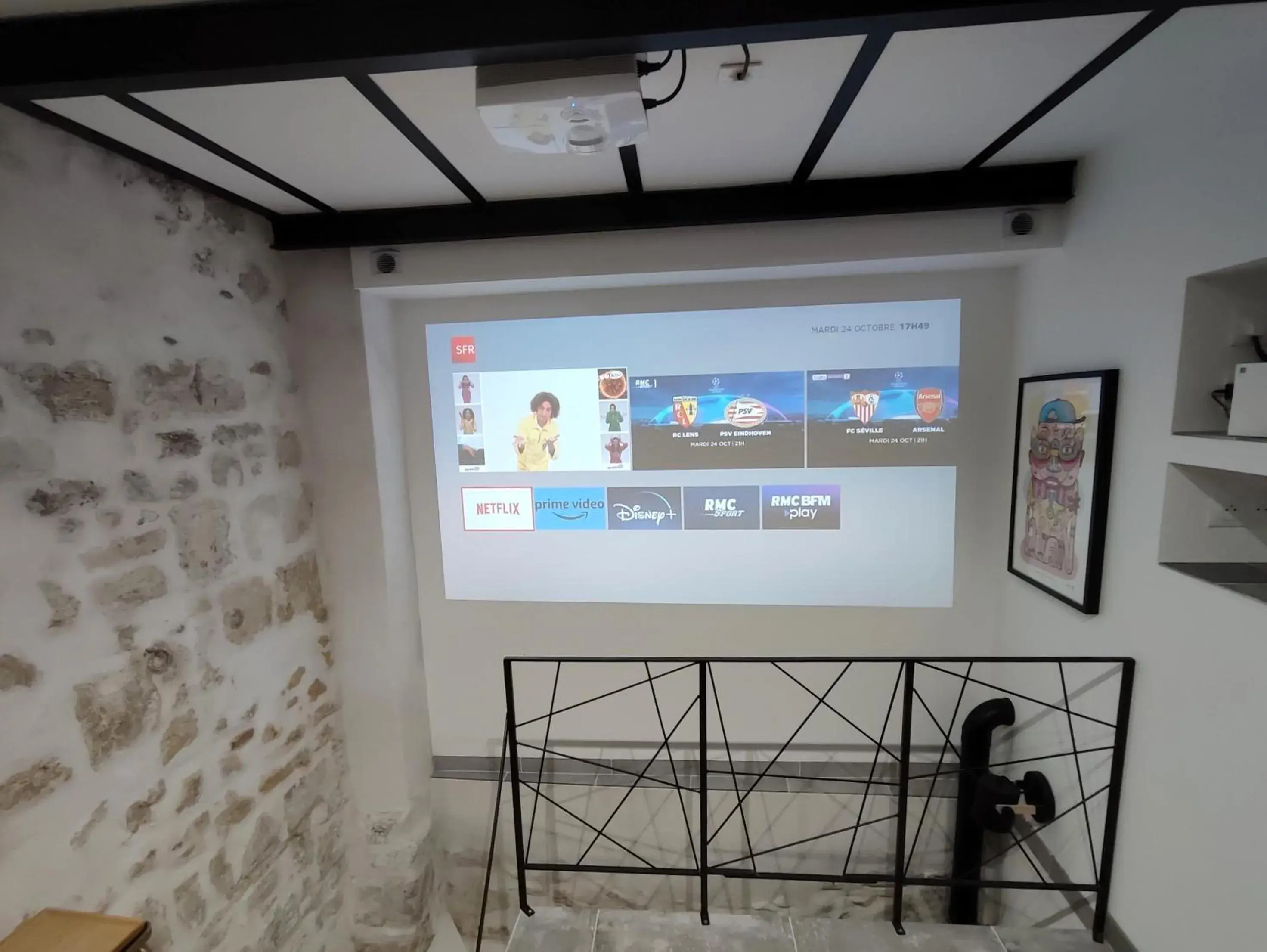 TV and multimedia, TV/Entertainment Center in Le Travertin
