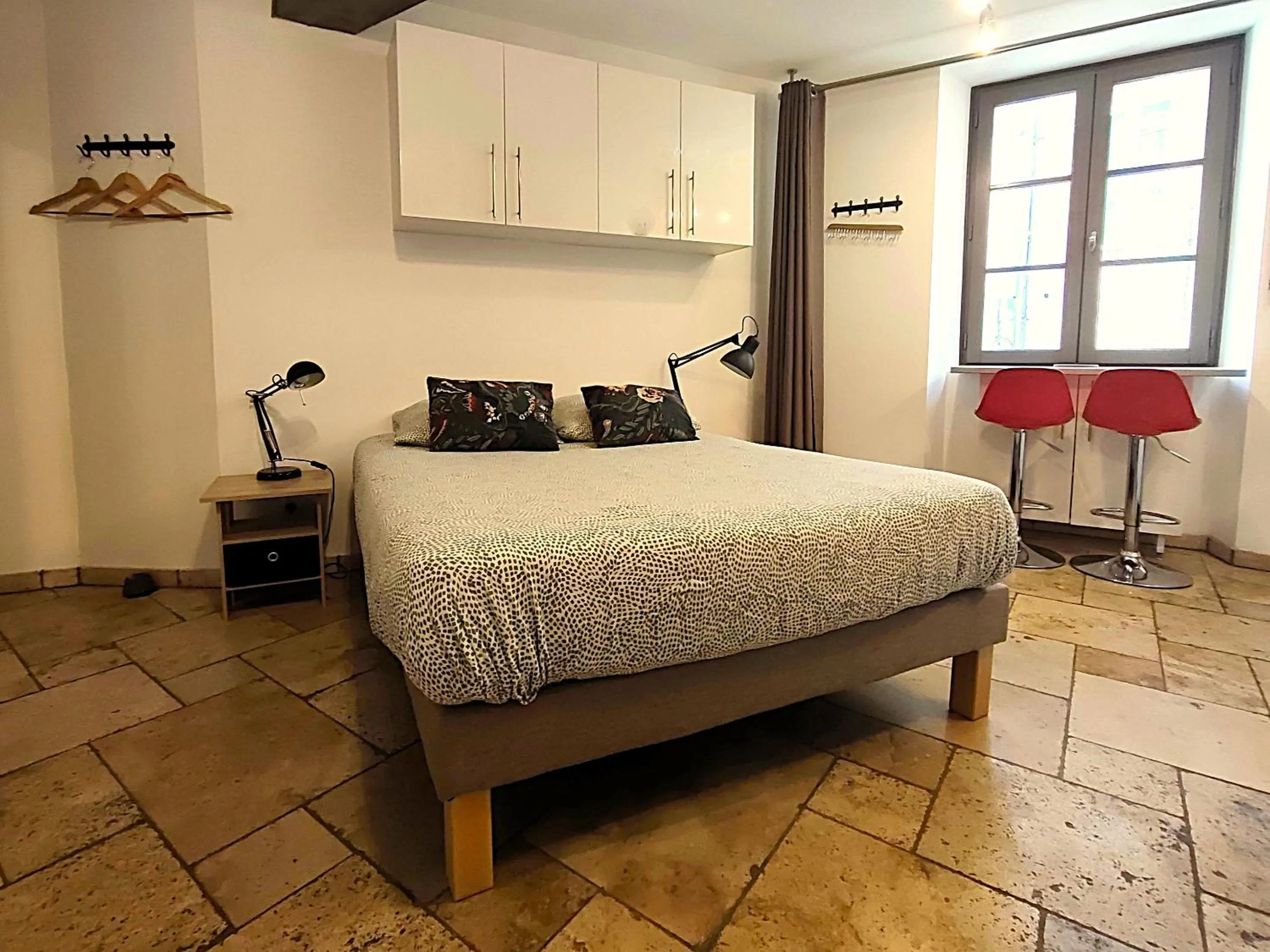 Bedroom, Bed in le Travertin