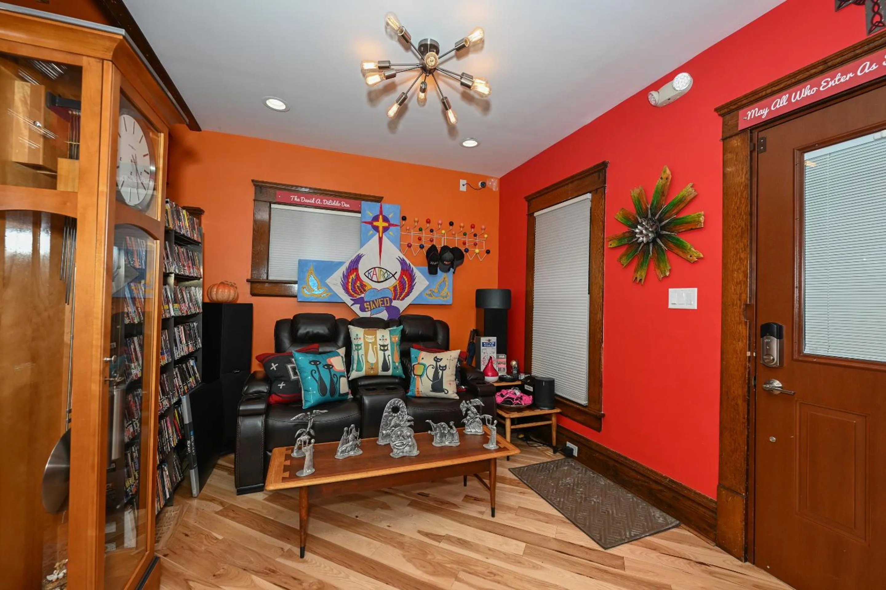 Communal lounge/ TV room in Berrodin Bed & Breakfast