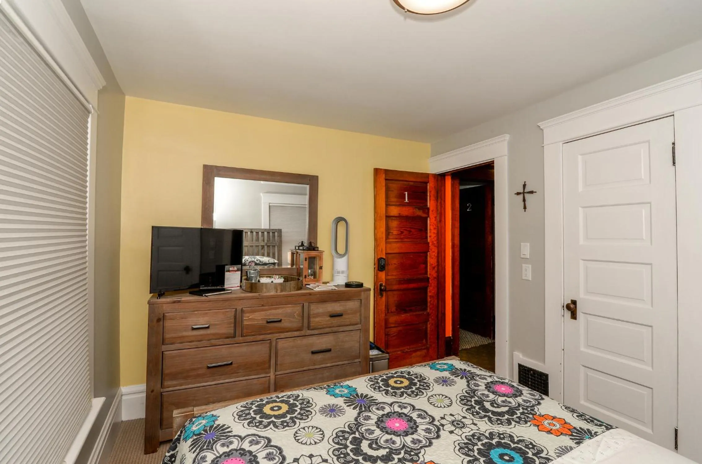 TV and multimedia, Bed in Berrodin Bed & Breakfast