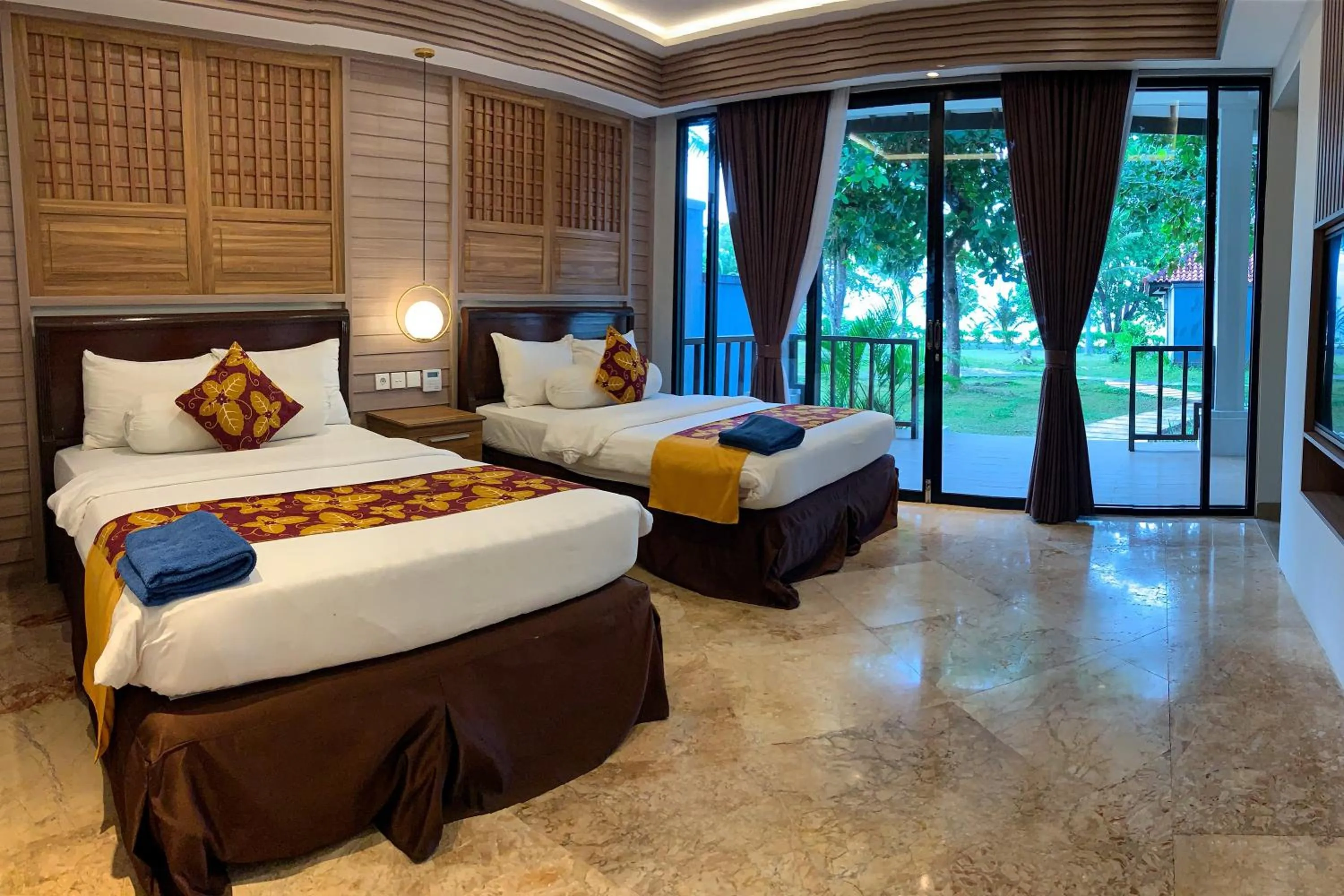Bedroom, Bed in Beach Rock Resort Belitung