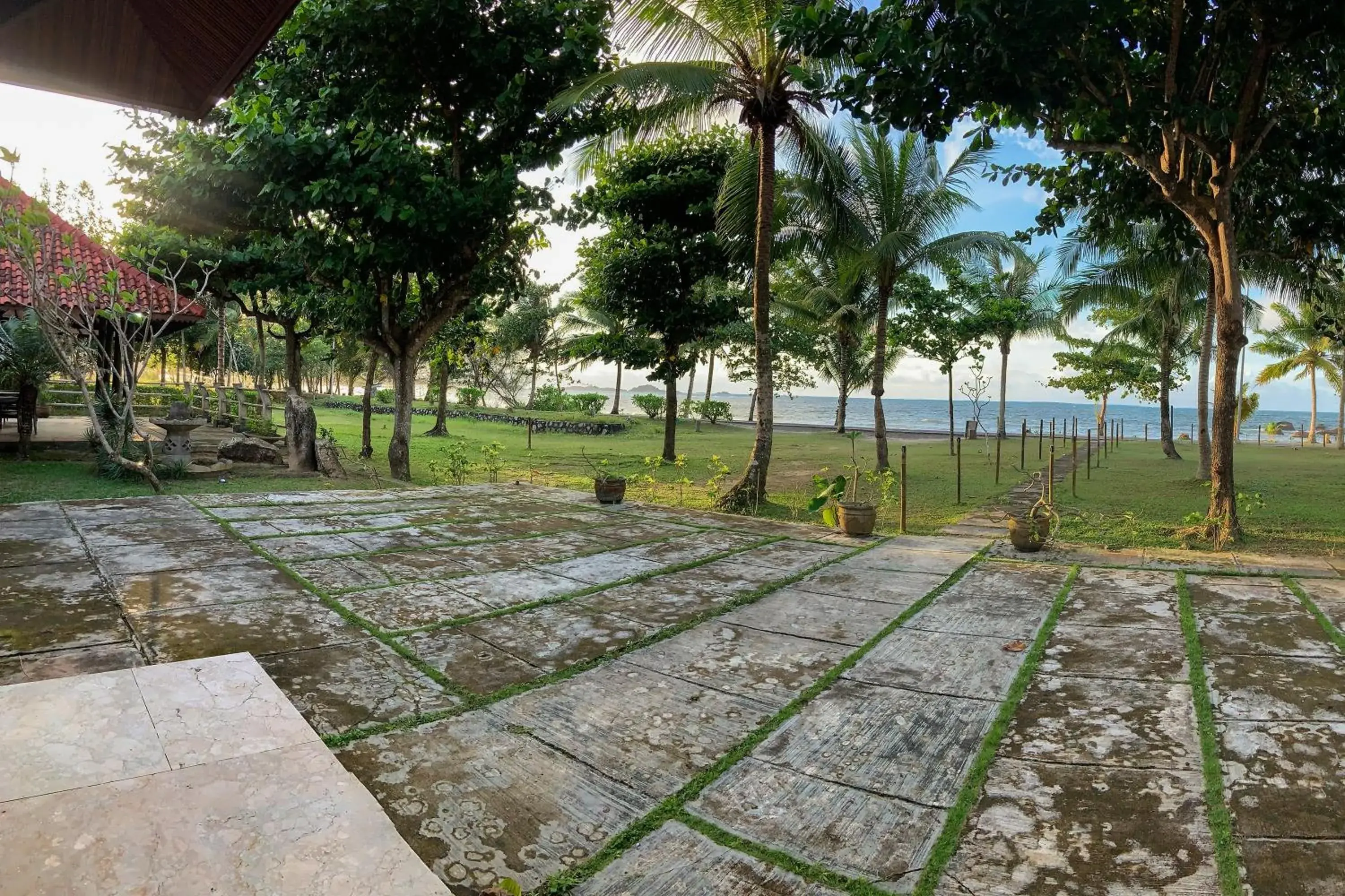 Sea view in Beach Rock Resort Belitung Sea view in Beach Rock Resort Belitung