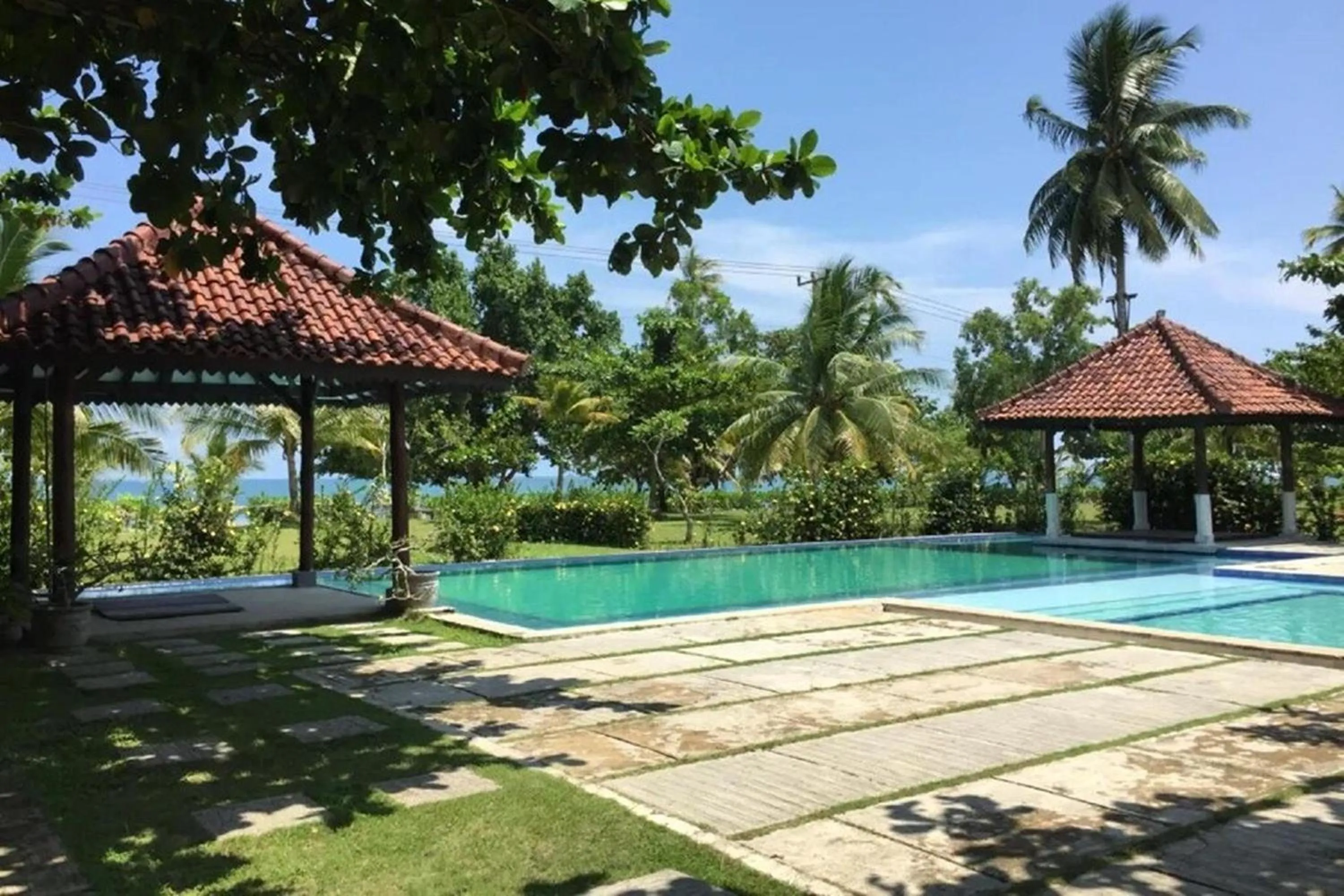 Swimming pool in Beach Rock Resort Belitung